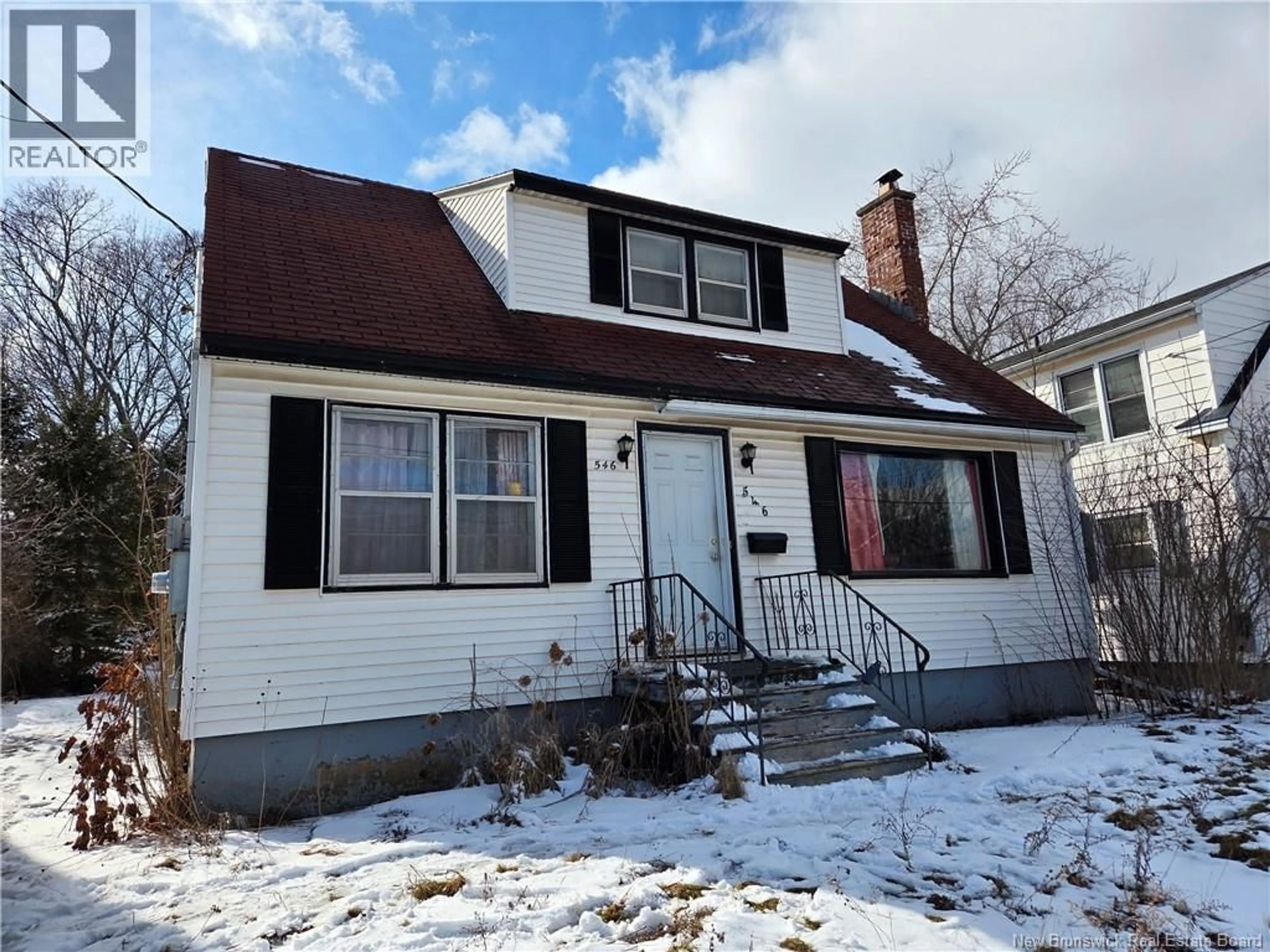 Home with vinyl exterior material, street for 546 HIGH STREET, Moncton New Brunswick E1C6E7