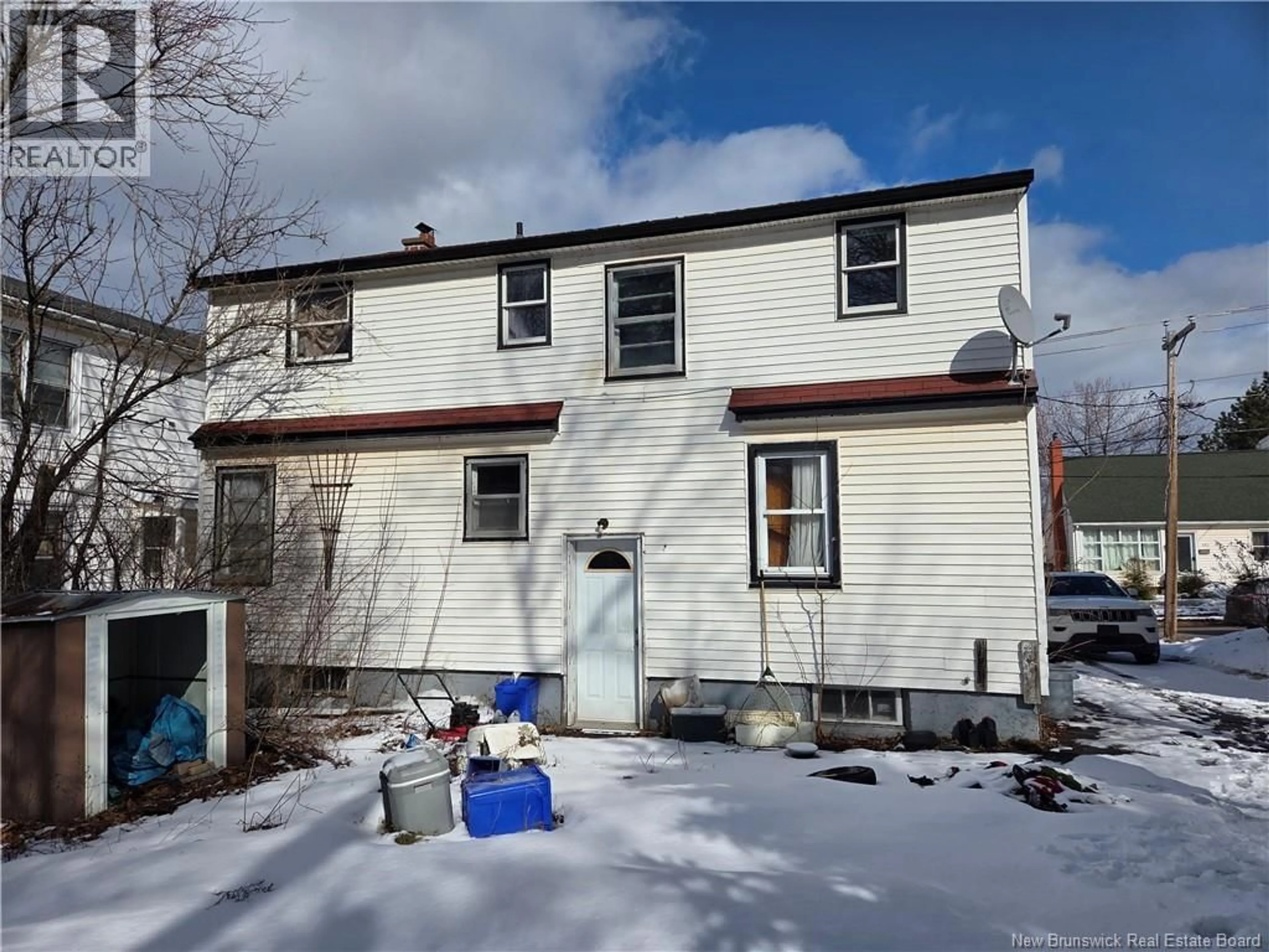 Home with vinyl exterior material, street for 546 HIGH STREET, Moncton New Brunswick E1C6E7