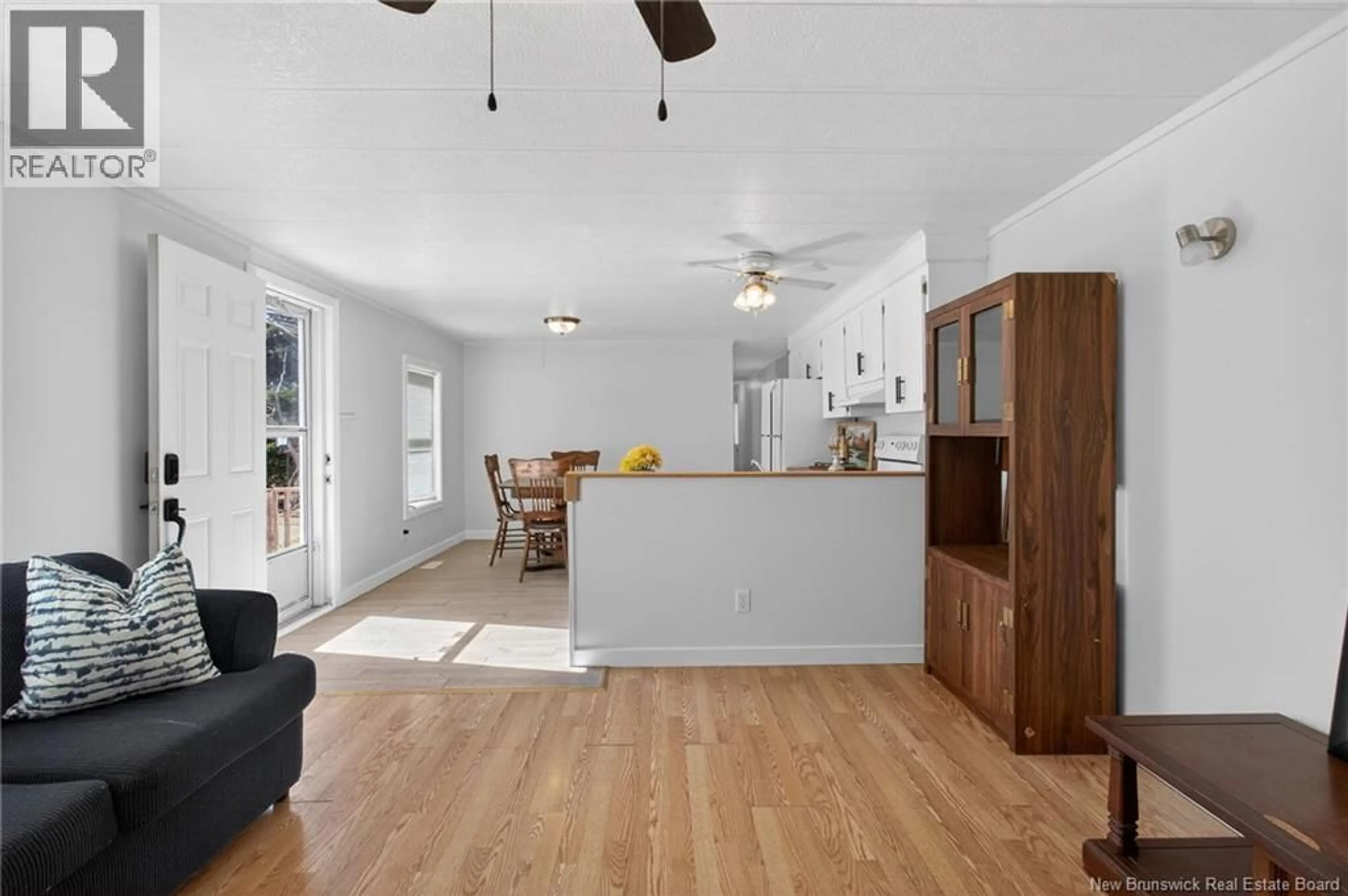 Open concept kitchen, wood/laminate floor for 84 BIDDINGTON, Moncton New Brunswick E1H1C3