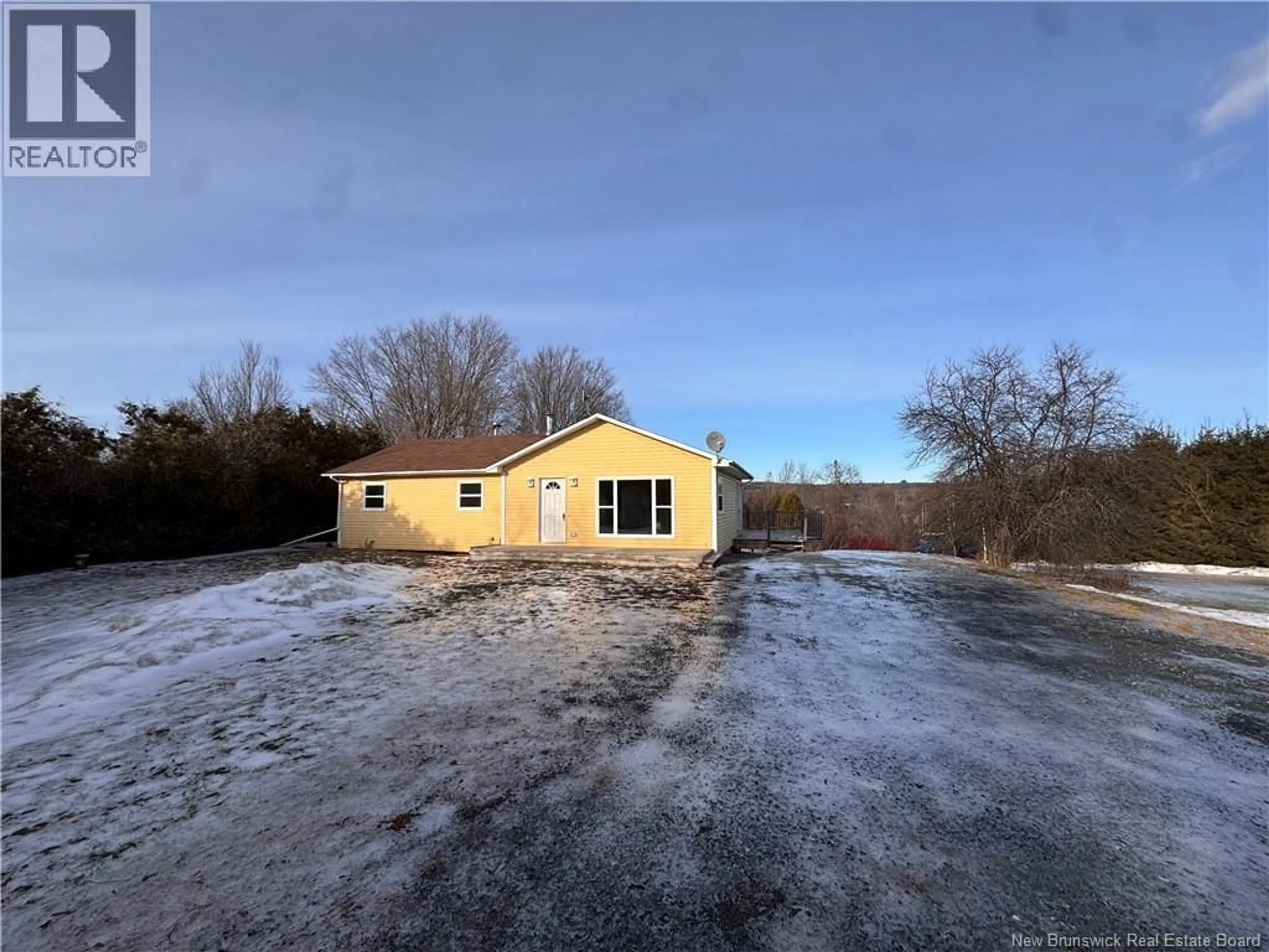 A pic from outside/outdoor area/front of a property/back of a property/a pic from drone, building for 6155 ROUTE 102 HWY, Prince William New Brunswick E6K2S5