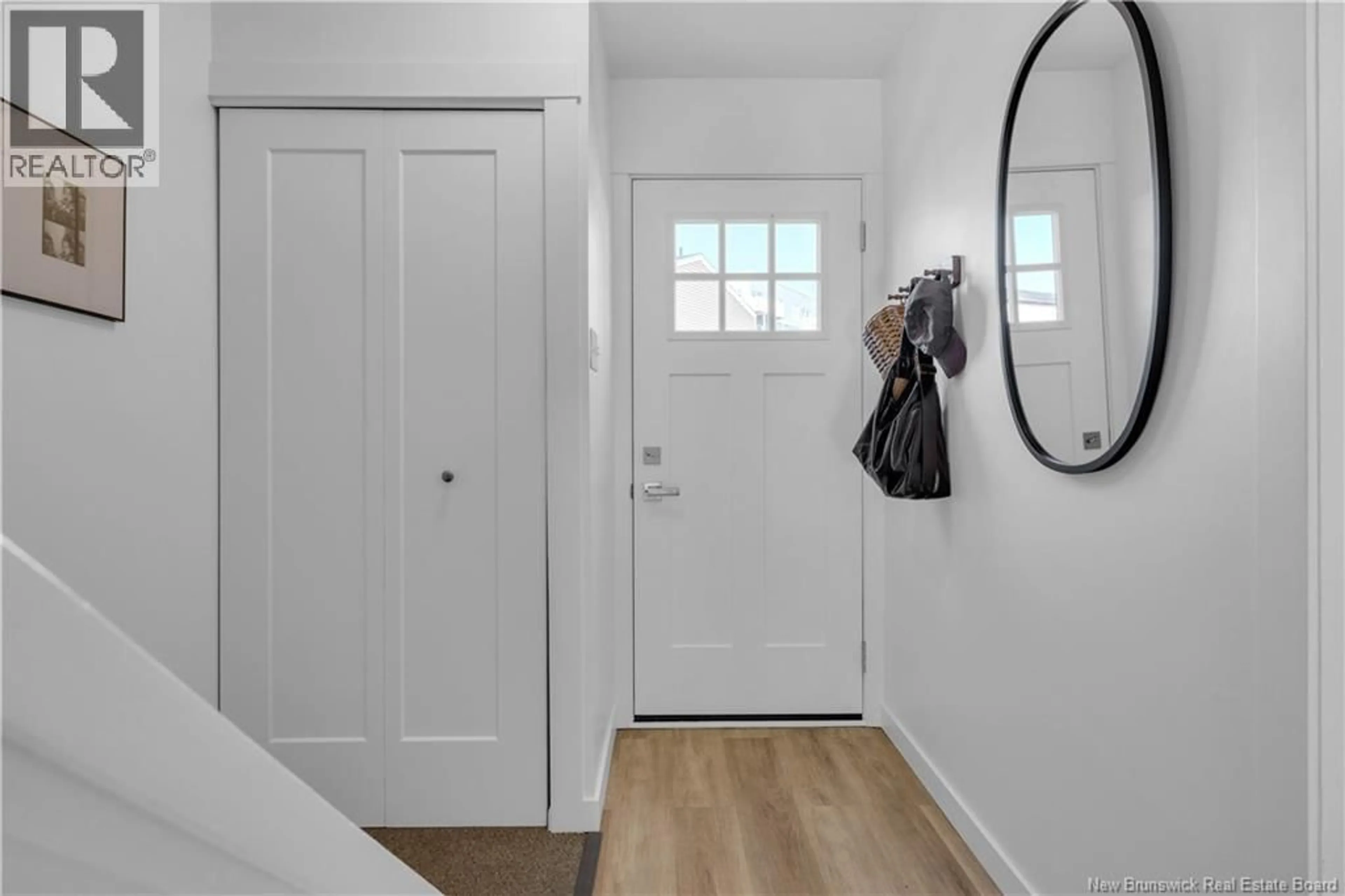 Indoor entryway for 58 SOMERSET PARK, Saint John New Brunswick E2K2R8