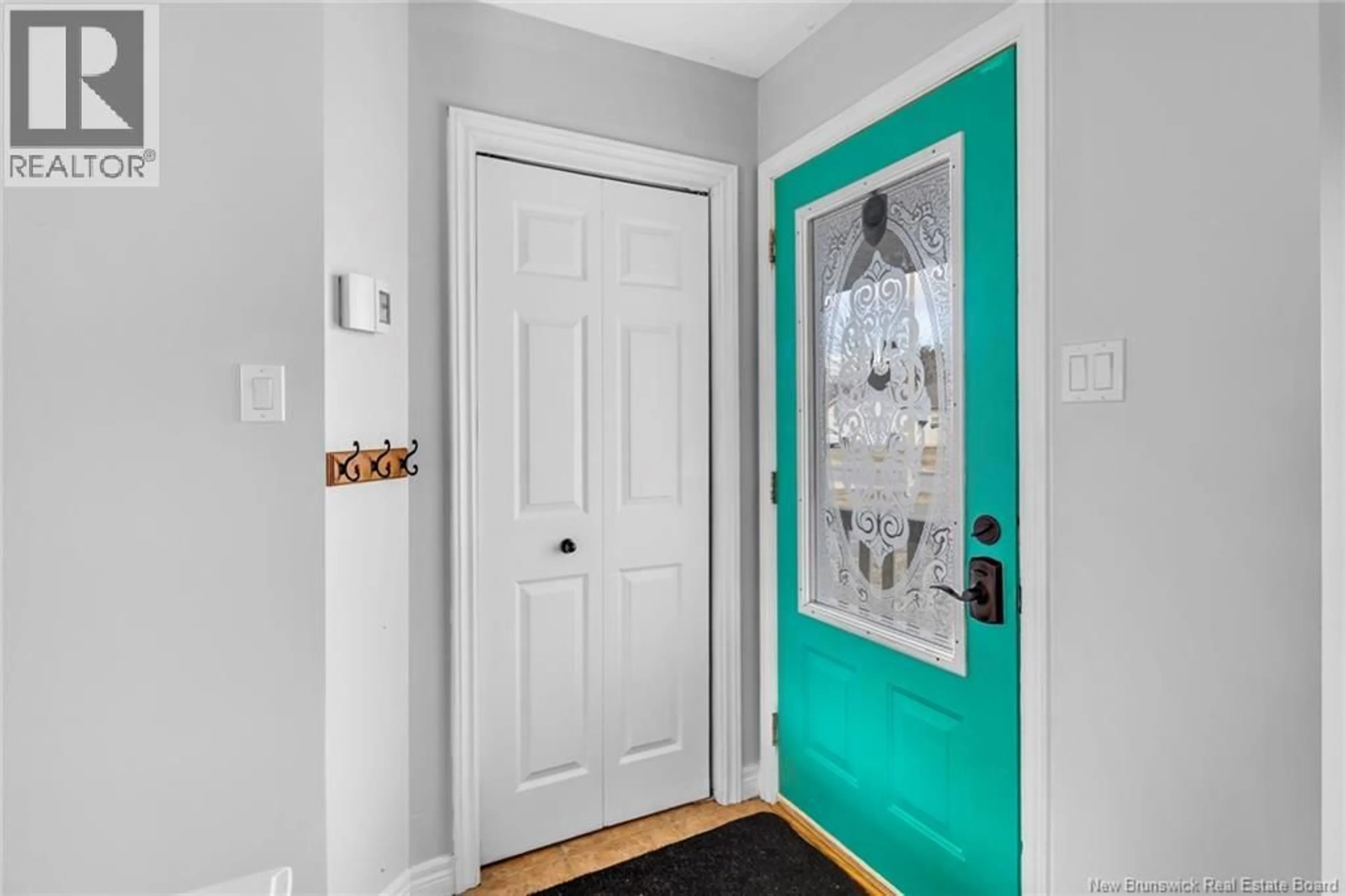 Indoor entryway for 53 LANSDOWN AVENUE, Oromocto New Brunswick E2V4J7