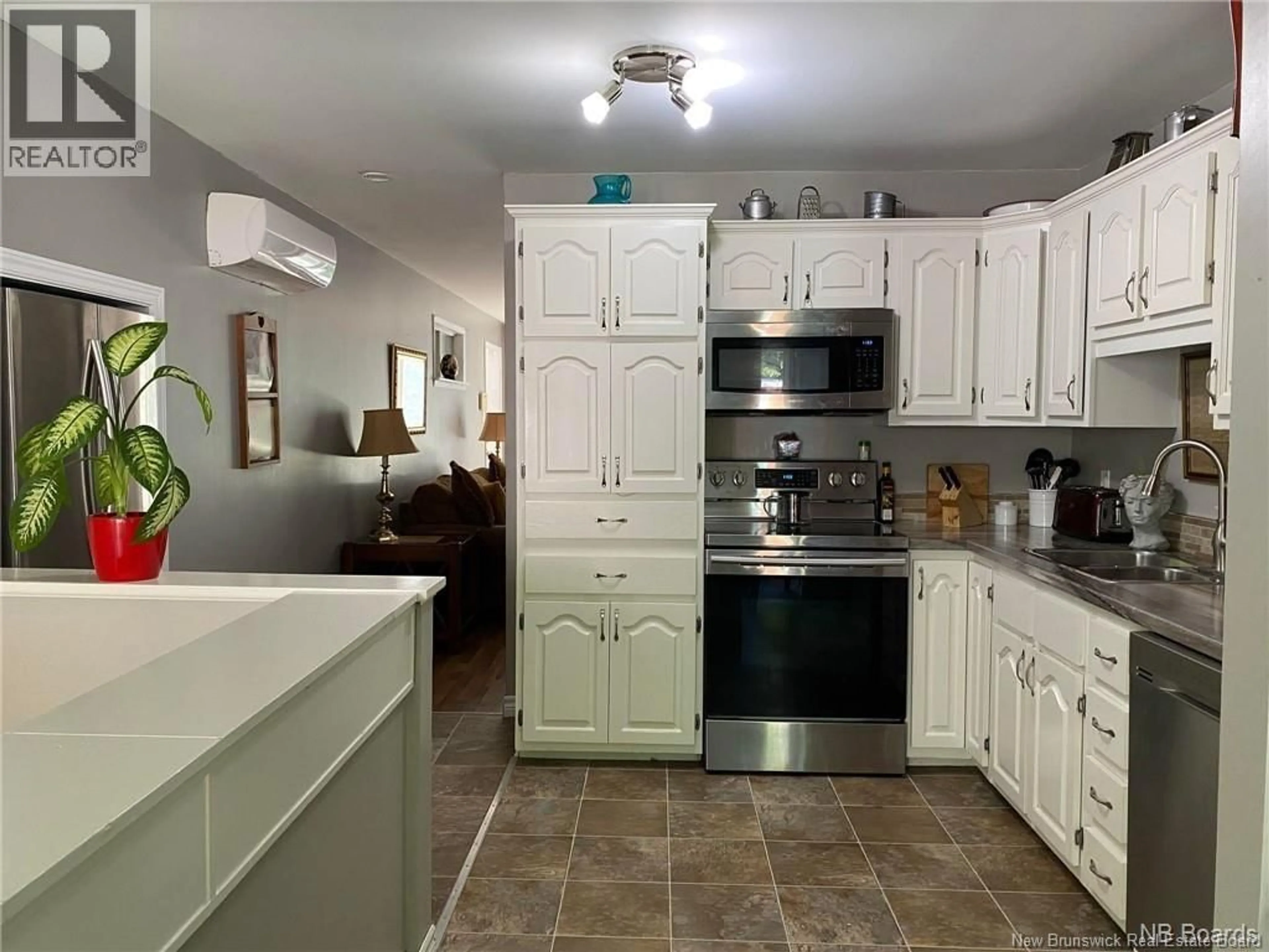 Open concept kitchen, ceramic/tile floor for 629 OLD KING GEORGE HWY, Miramichi New Brunswick E1V1K6