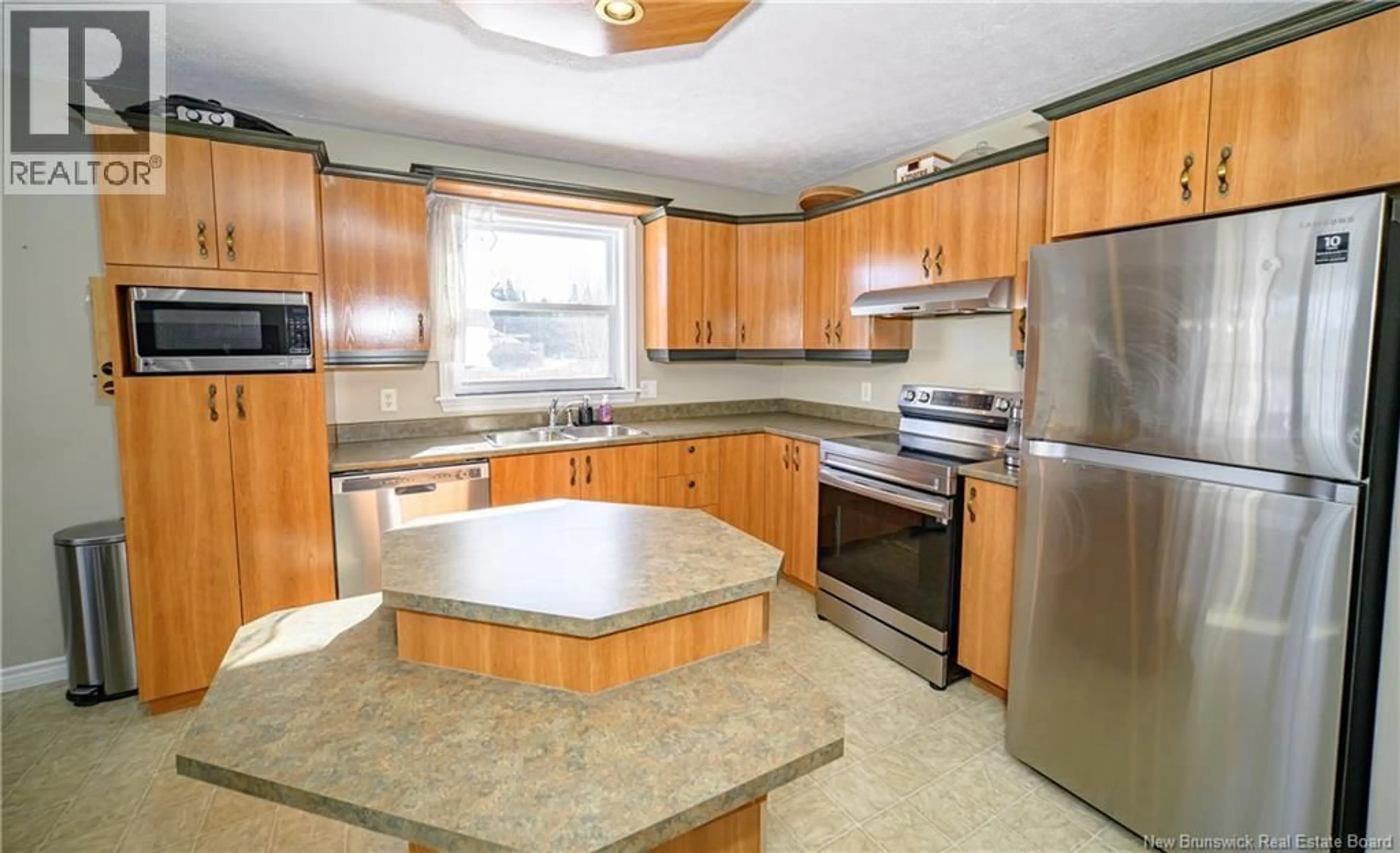 Standard kitchen, unknown for 38 IRENE STREET, Burton New Brunswick E2V0E7