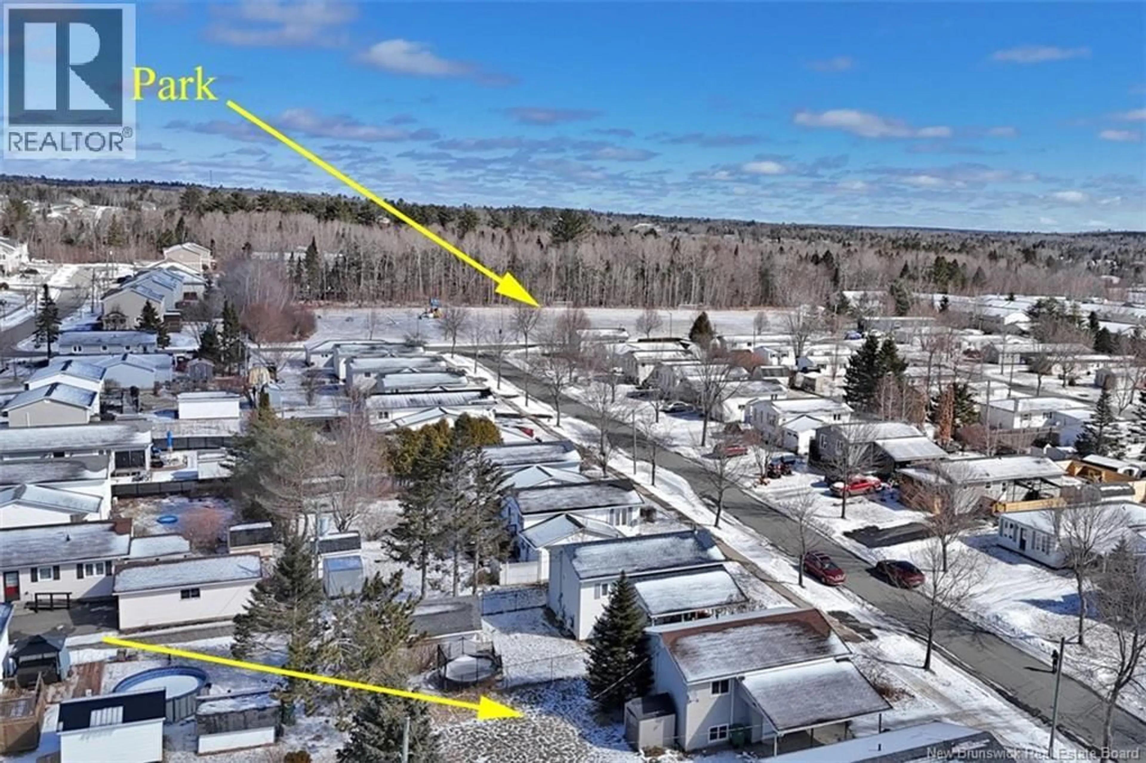 A pic from outside/outdoor area/front of a property/back of a property/a pic from drone, street for 47 KIMBERLY STREET, Fredericton New Brunswick E3G5V6
