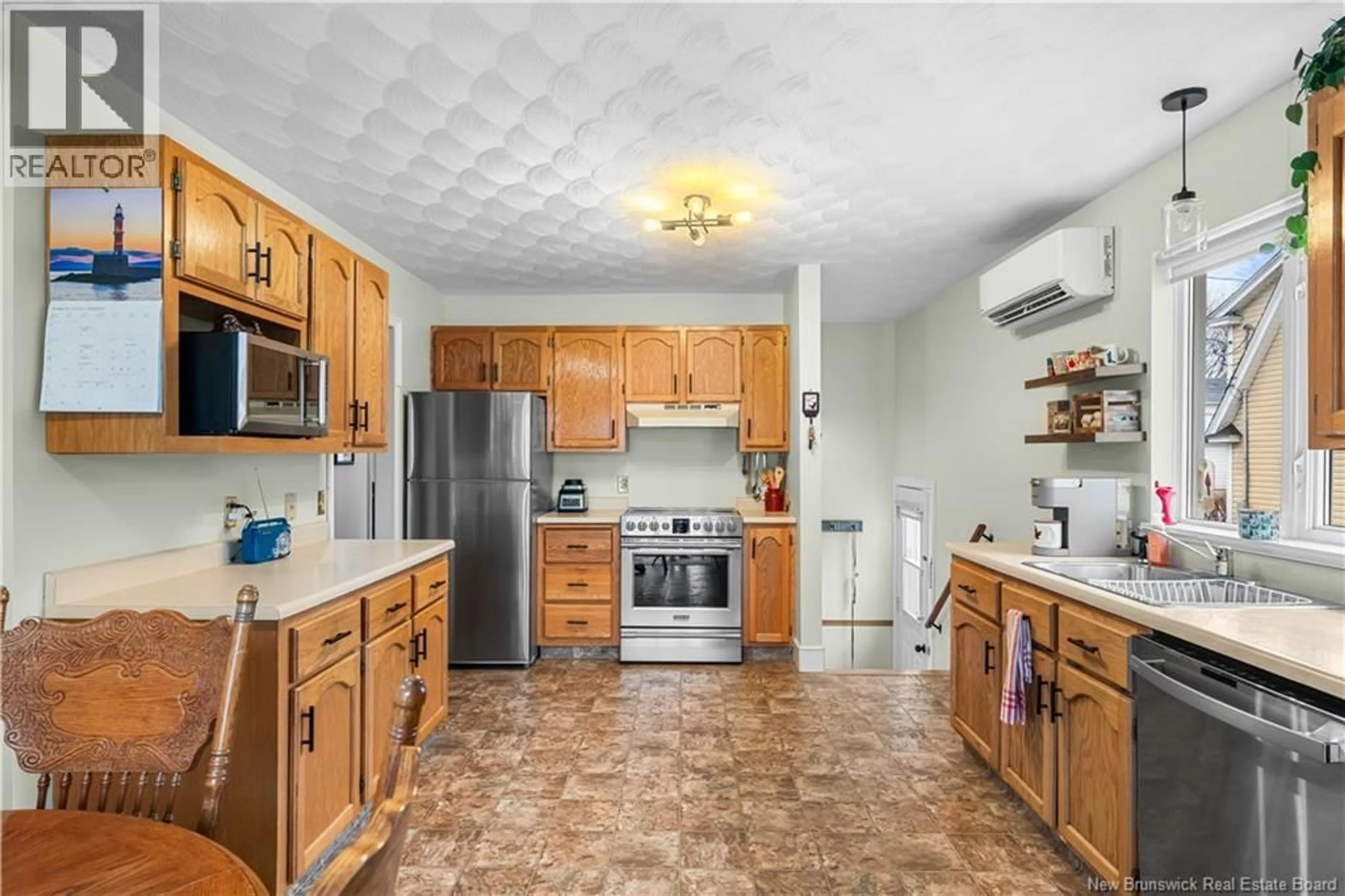 Standard kitchen, ceramic/tile floor for 320 YALE AVENUE, Riverview New Brunswick E1B2B3