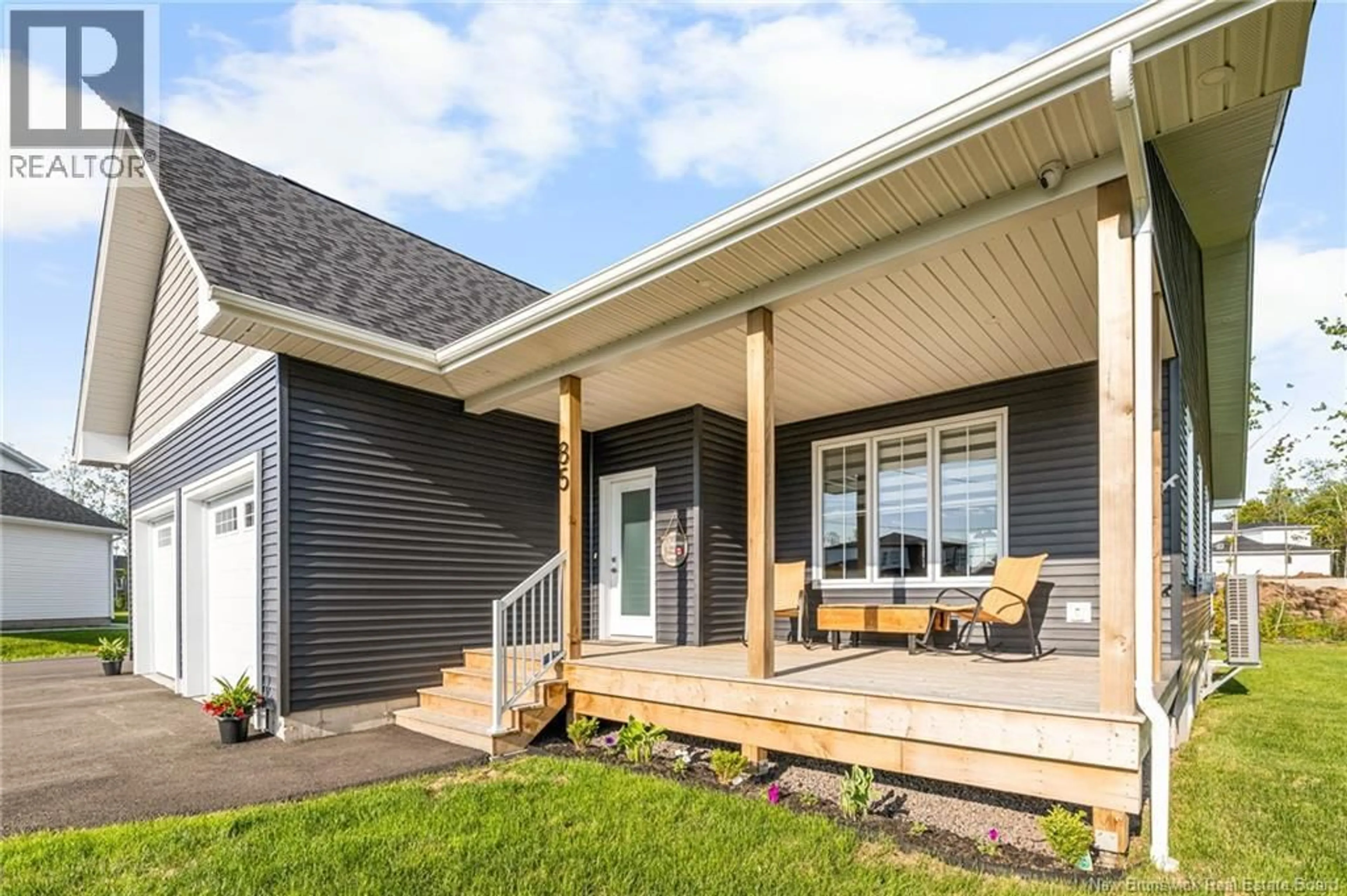 Home with vinyl exterior material, street for 85 GUY STREET, Shediac New Brunswick E4P0L4