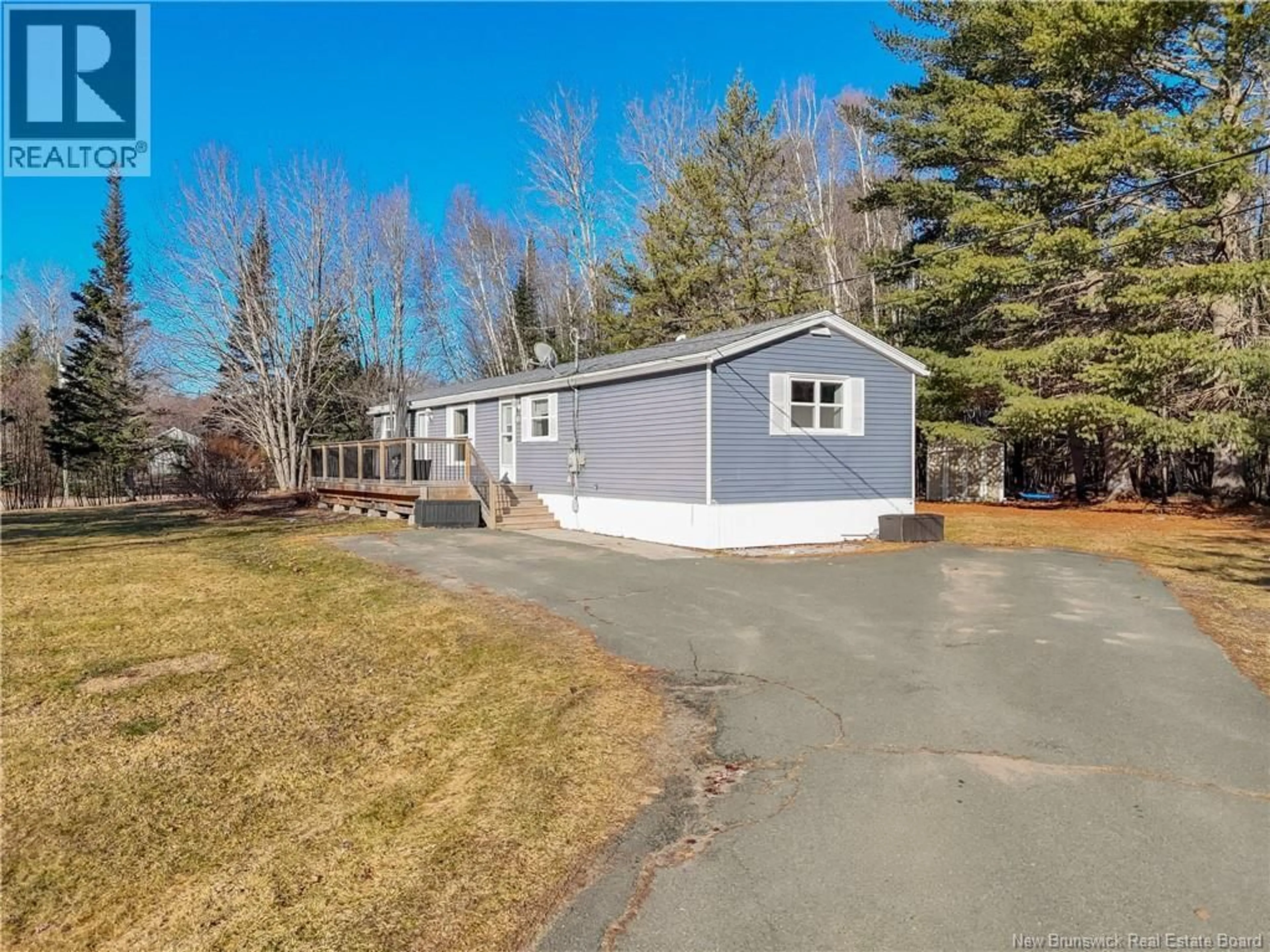 A pic from outside/outdoor area/front of a property/back of a property/a pic from drone, street for 19 PRESTIGE DRIVE, Lincoln New Brunswick E3B7G9