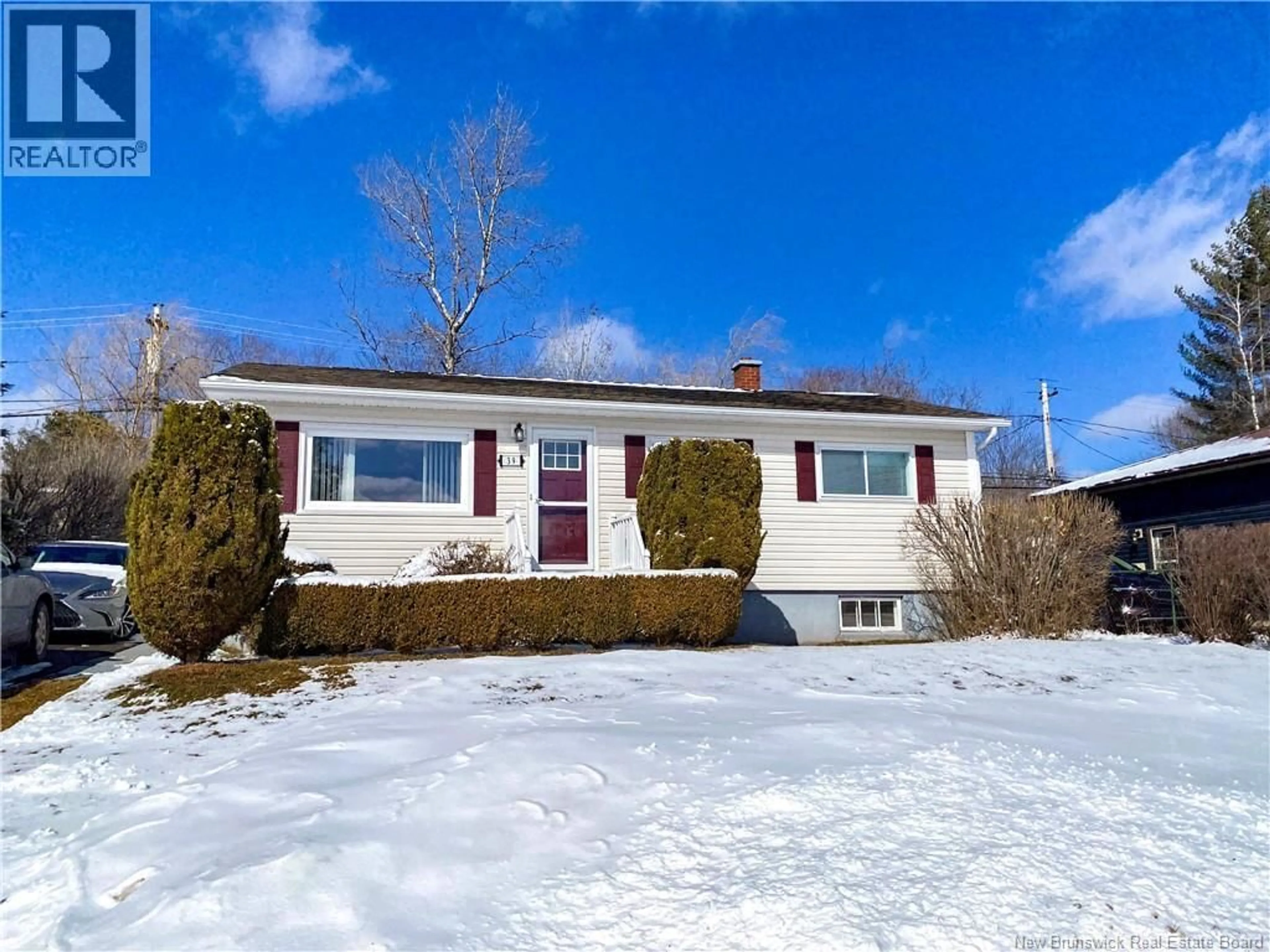 Home with vinyl exterior material, street for 39 ASHBURN AVENUE, Riverview New Brunswick E1B3C8
