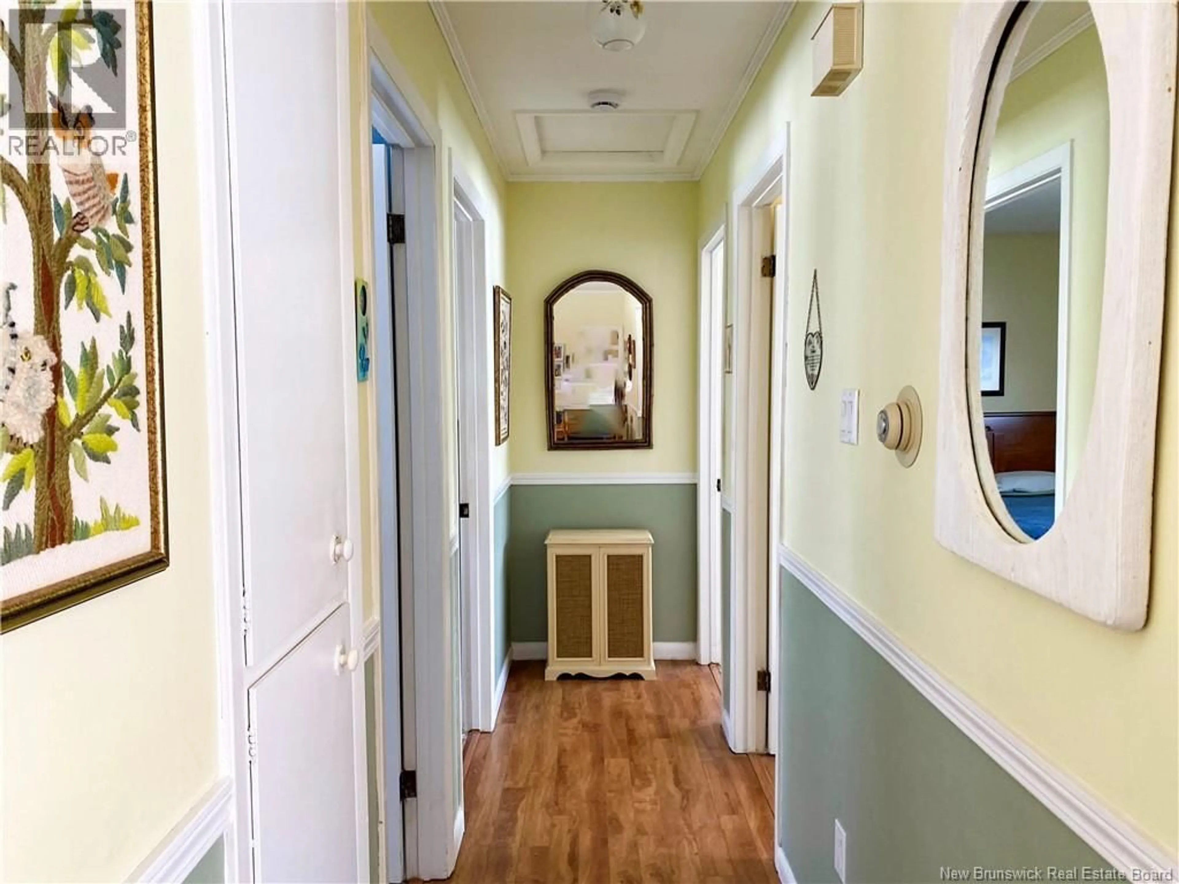 Indoor foyer for 39 ASHBURN AVENUE, Riverview New Brunswick E1B3C8