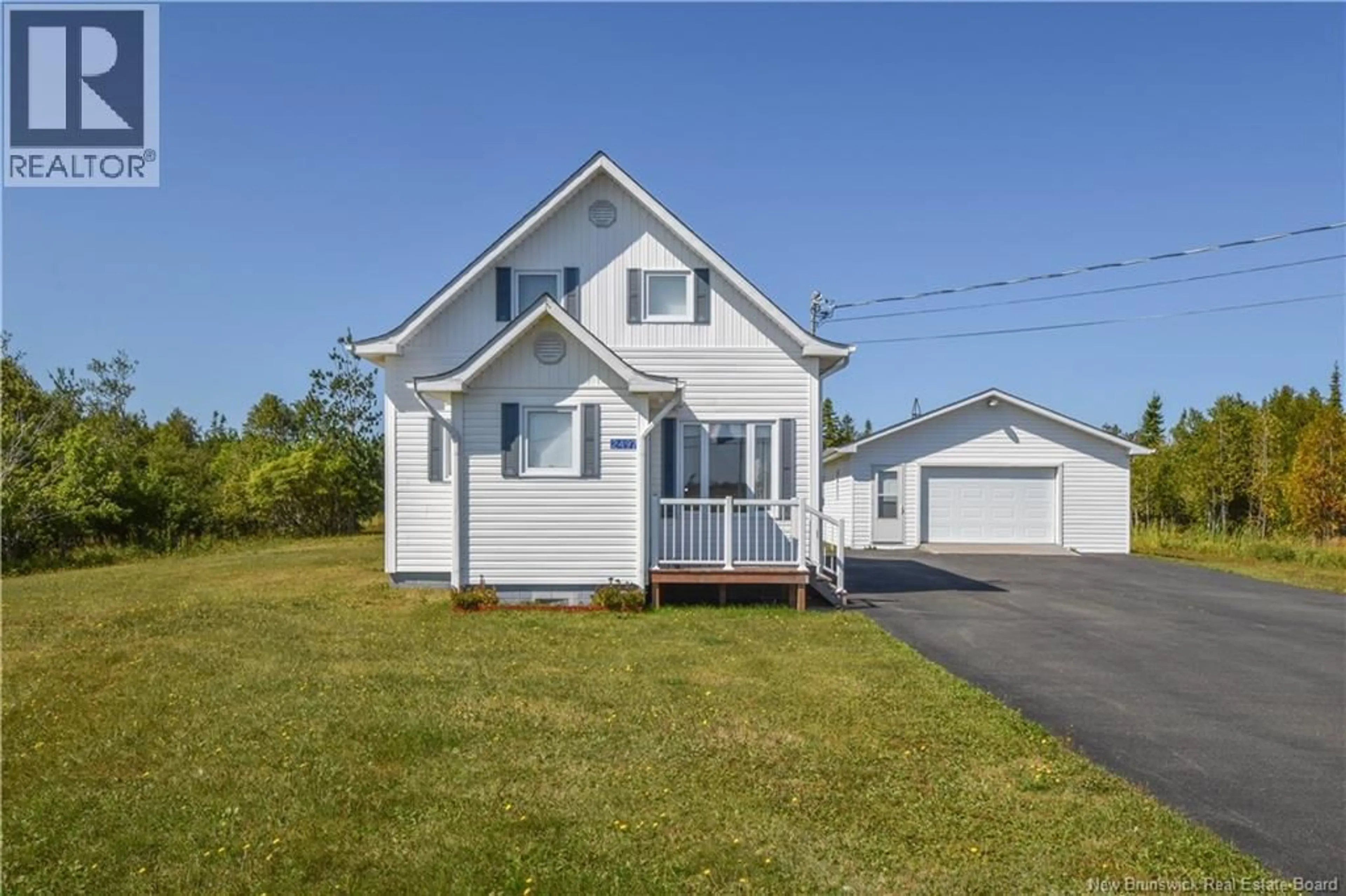 Home with vinyl exterior material, street for 2497 ROUTE 305, Cap-Bateau New Brunswick E8T3H7