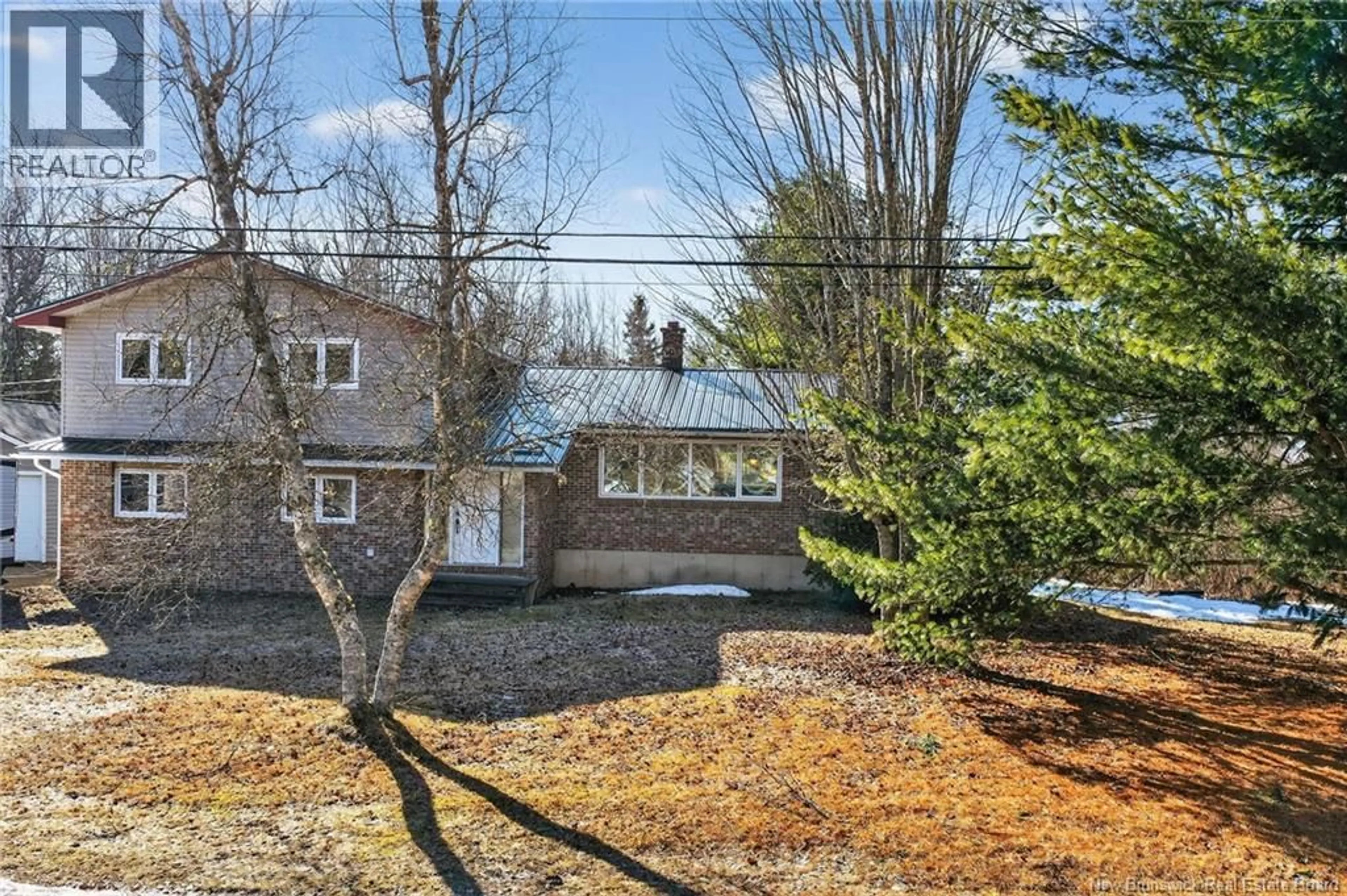 A pic from outside/outdoor area/front of a property/back of a property/a pic from drone, street for 20 WESTHAVEN PLACE, Berry Mills New Brunswick E1G3Z8