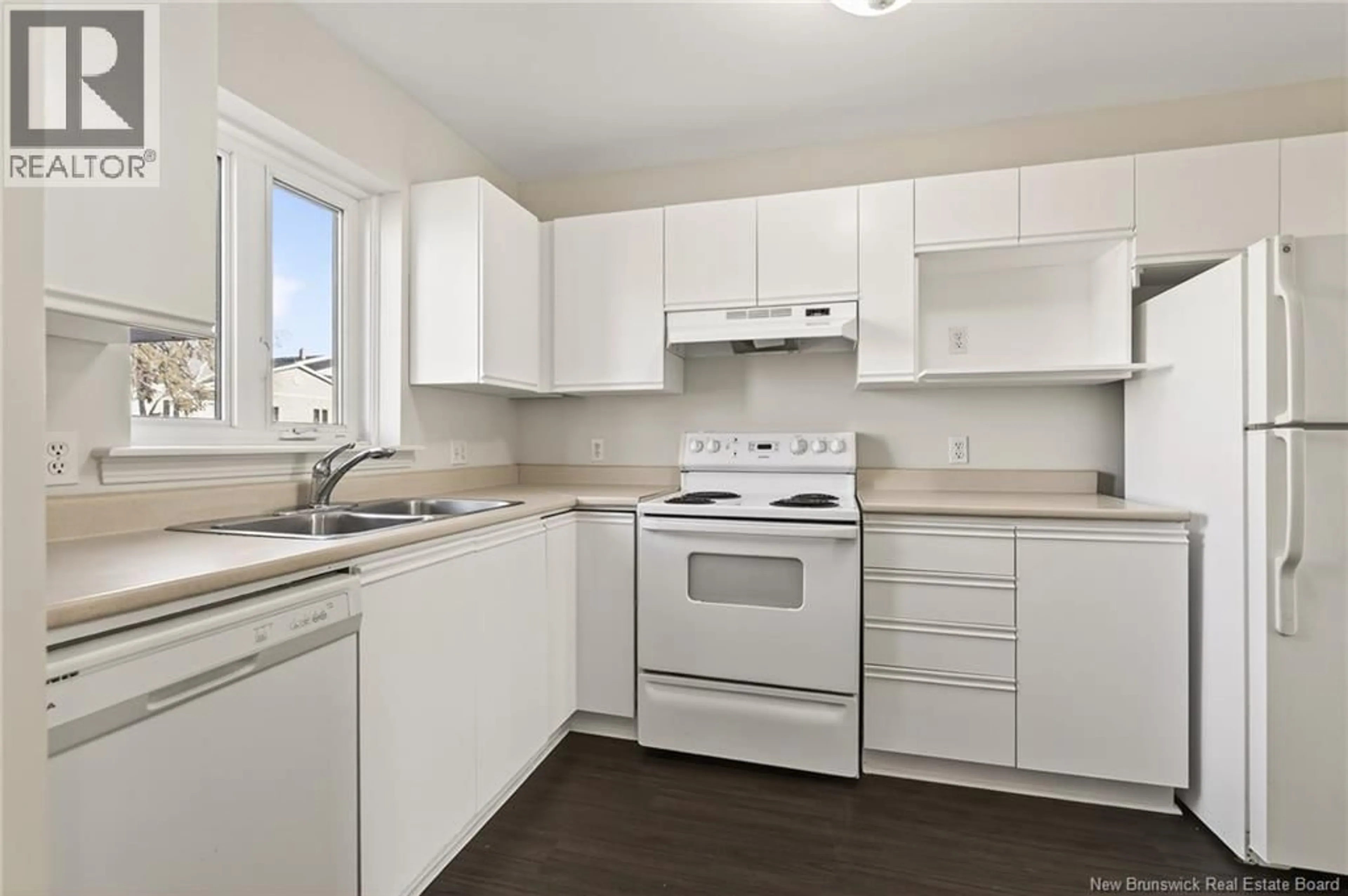 Standard kitchen, unknown for 18 - 84 SEAMAN, Moncton New Brunswick E1A4B6