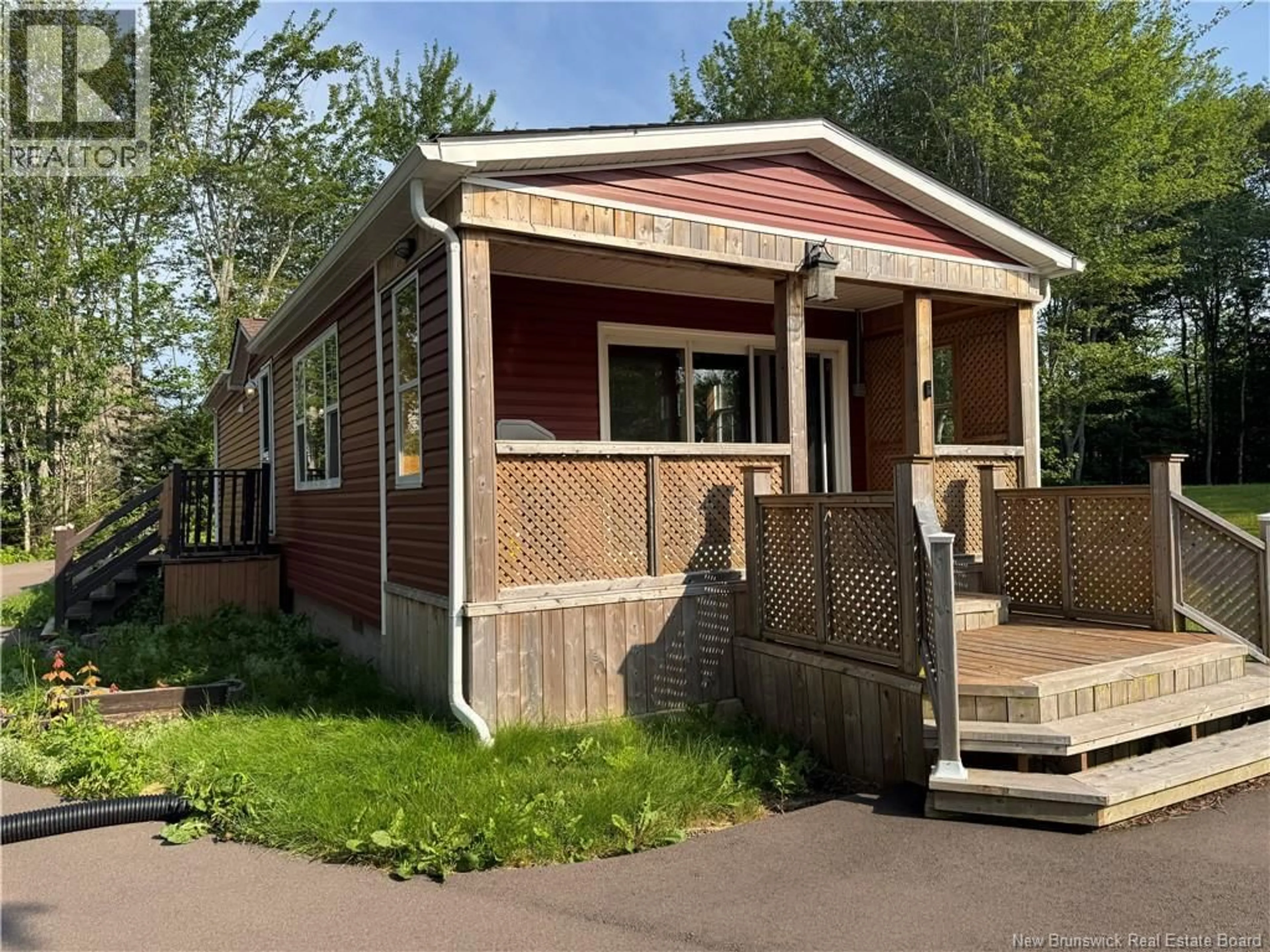 Shed for 444 SQUARE LAKE, Saint-Andre-LeBlanc New Brunswick E4P6A6