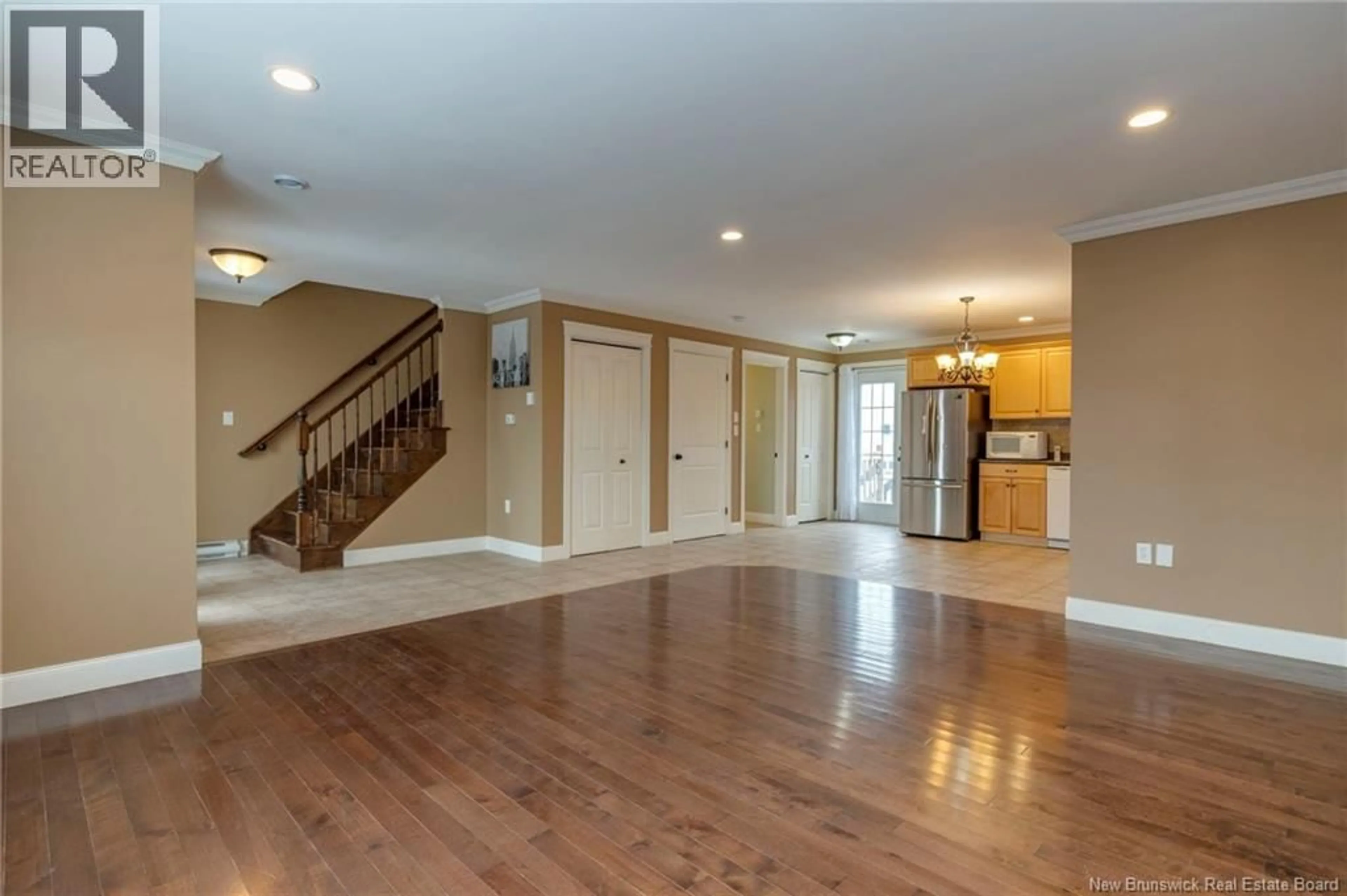Indoor foyer for 26 ASPENROSE COURT, Moncton New Brunswick E1G0G6