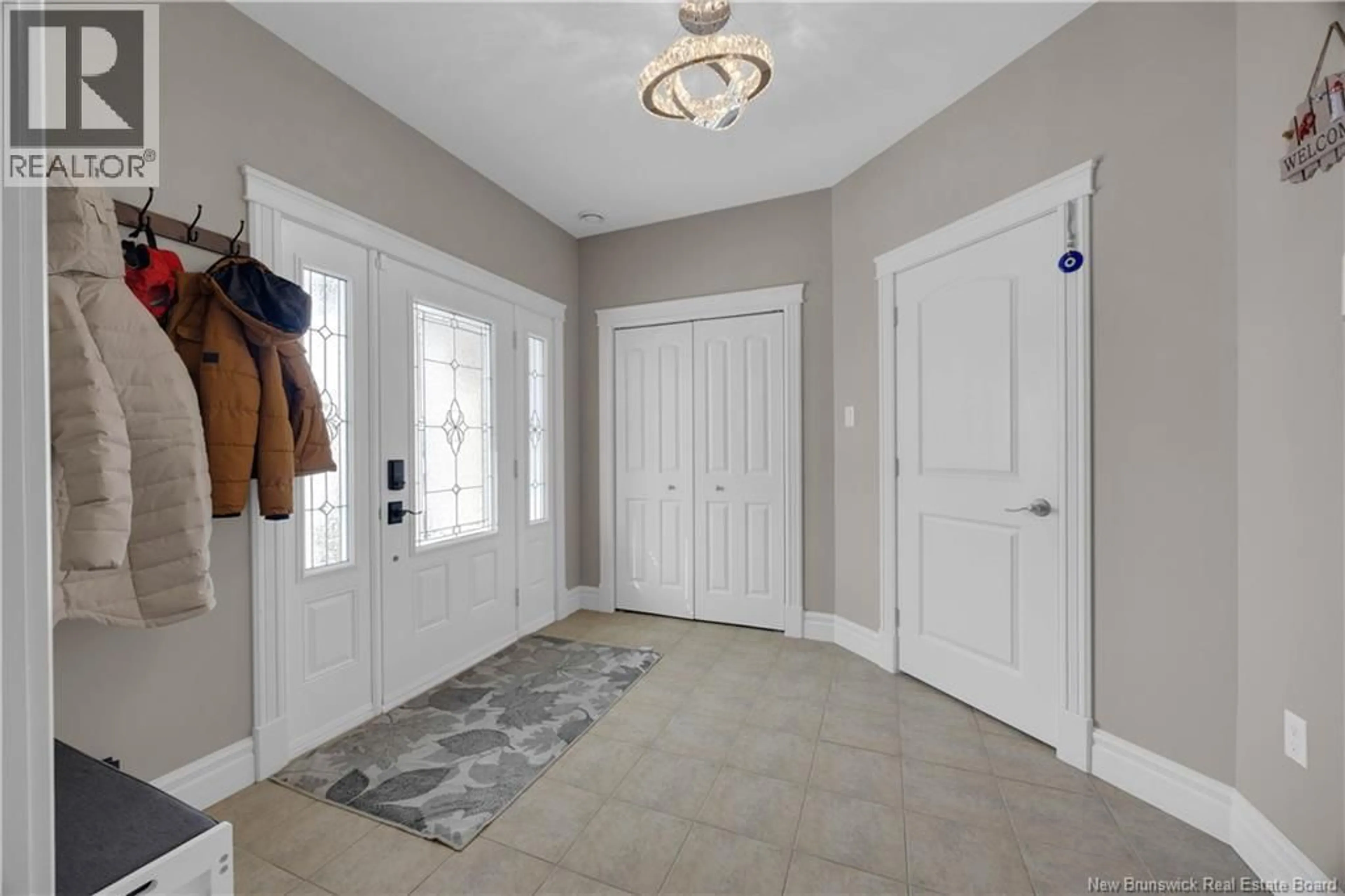 Indoor entryway for 88 ANCHORAGE, Saint John New Brunswick E2K5R2