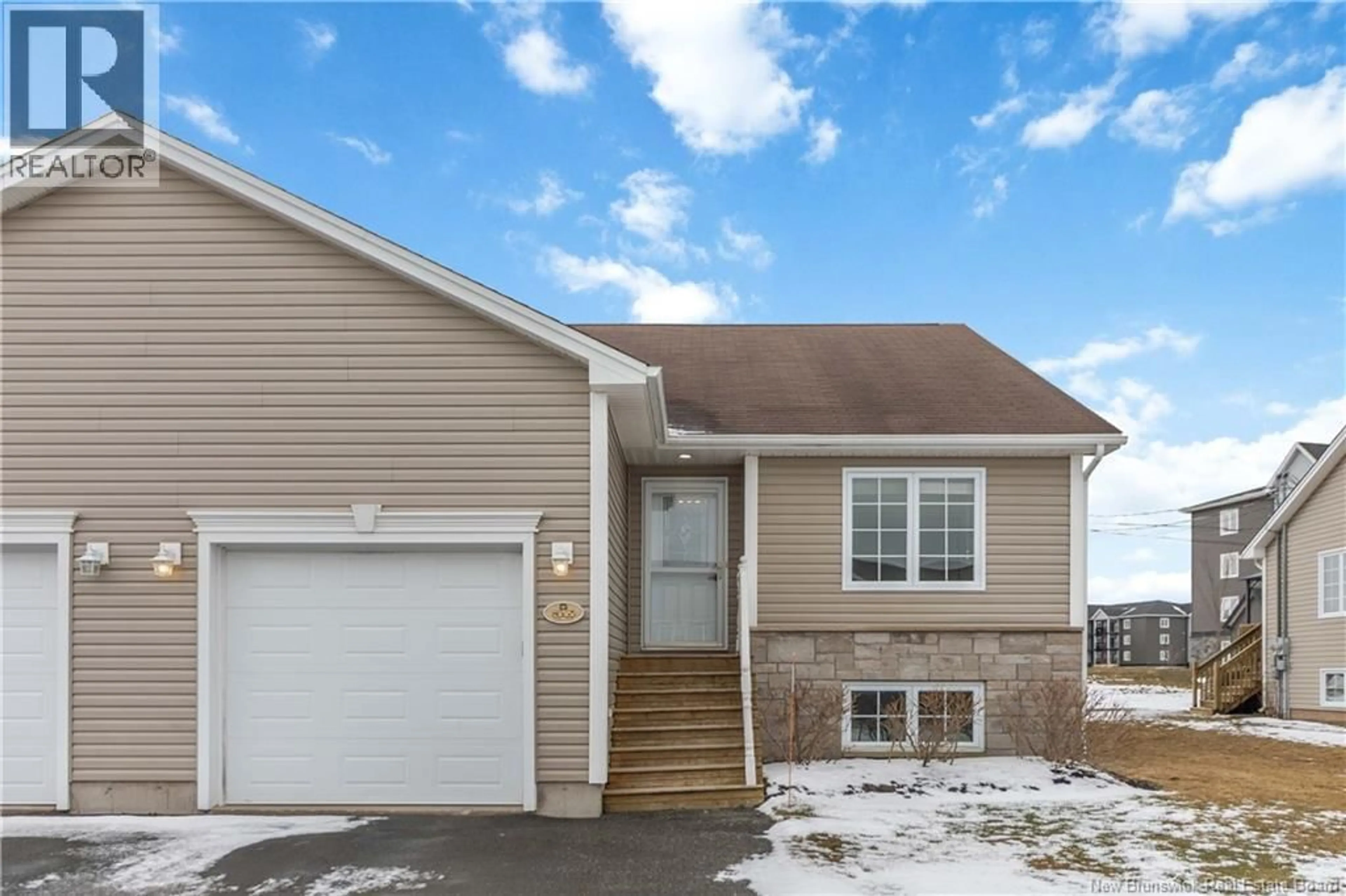 Home with vinyl exterior material, street for 36 HILLSDALE, Riverview New Brunswick E1B5J6