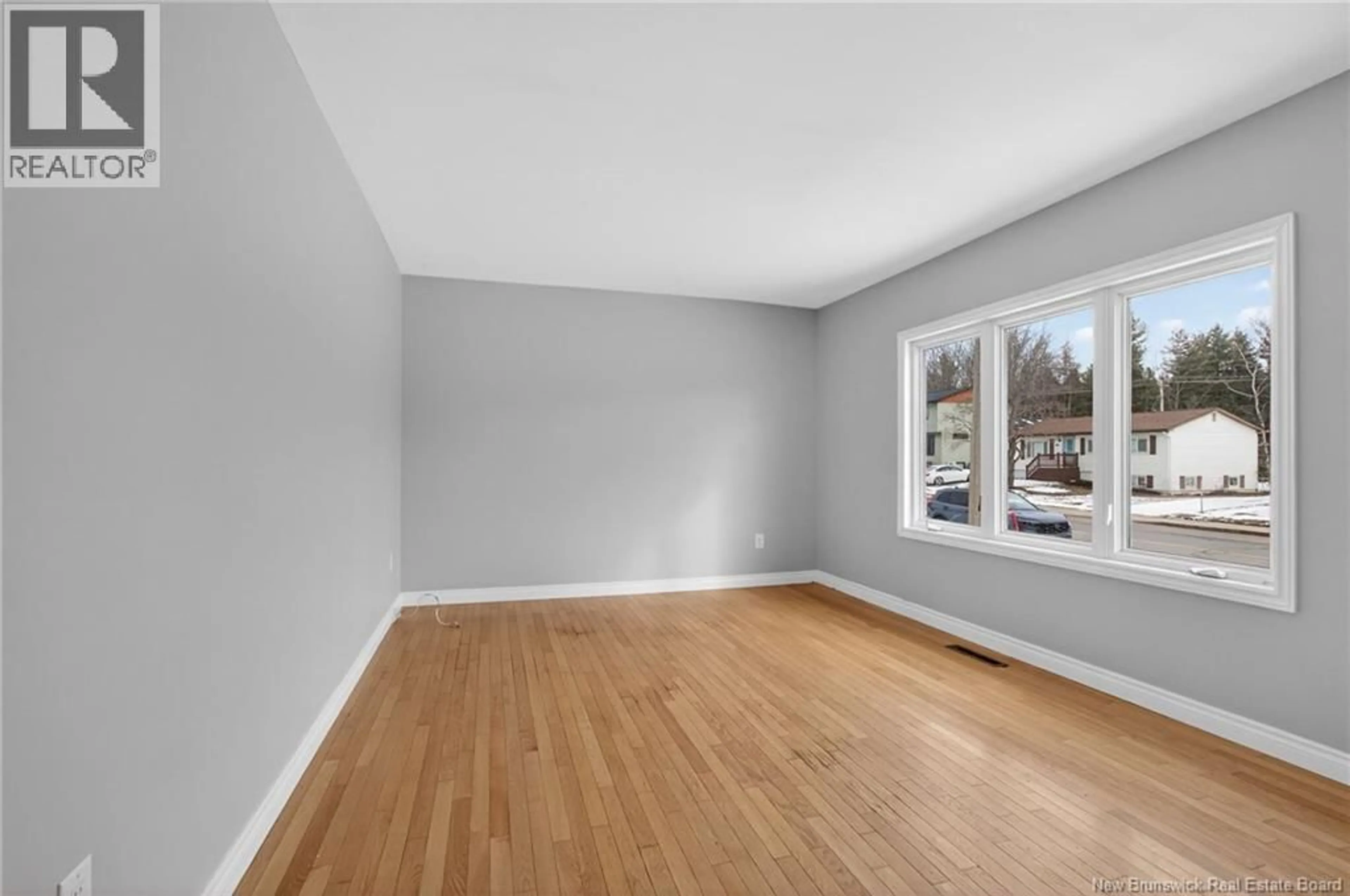 A pic of a room for 301 BUCKINGHAM AVENUE, Riverview New Brunswick E1B2P4