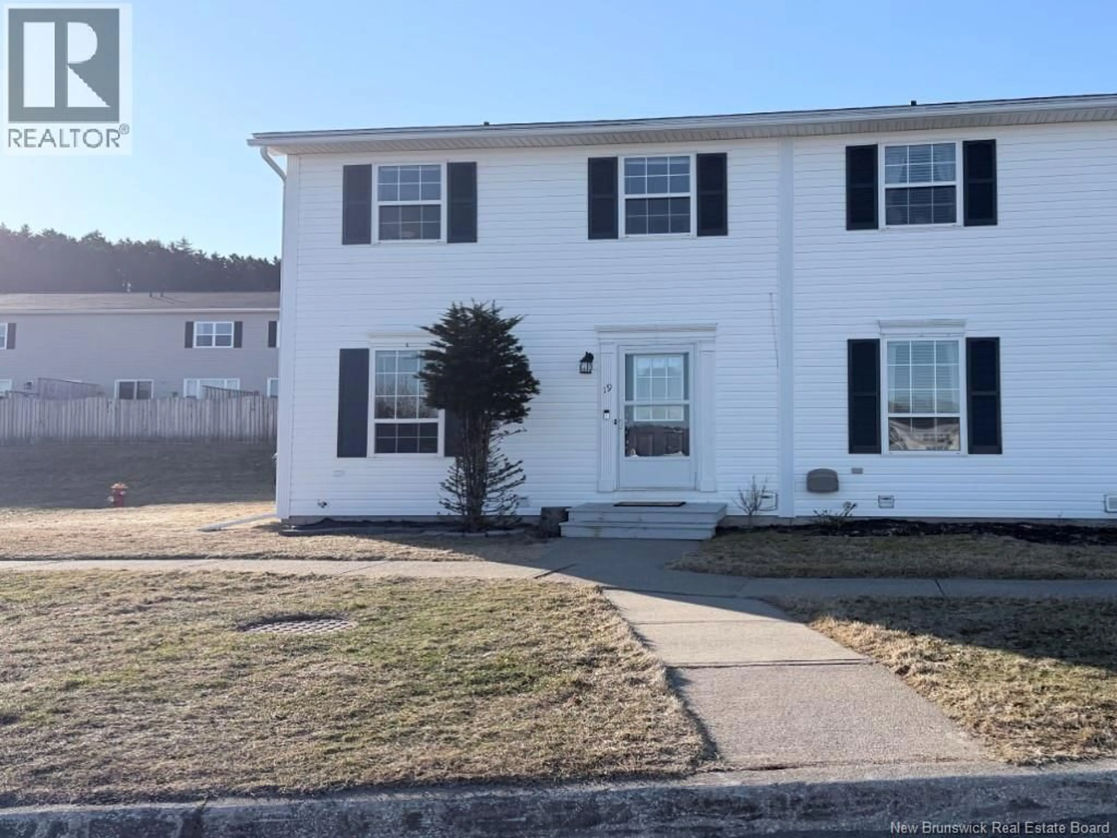 Home with vinyl exterior material, street for 19 MEADOWLAND TERRACE, Saint John New Brunswick E2M5S4