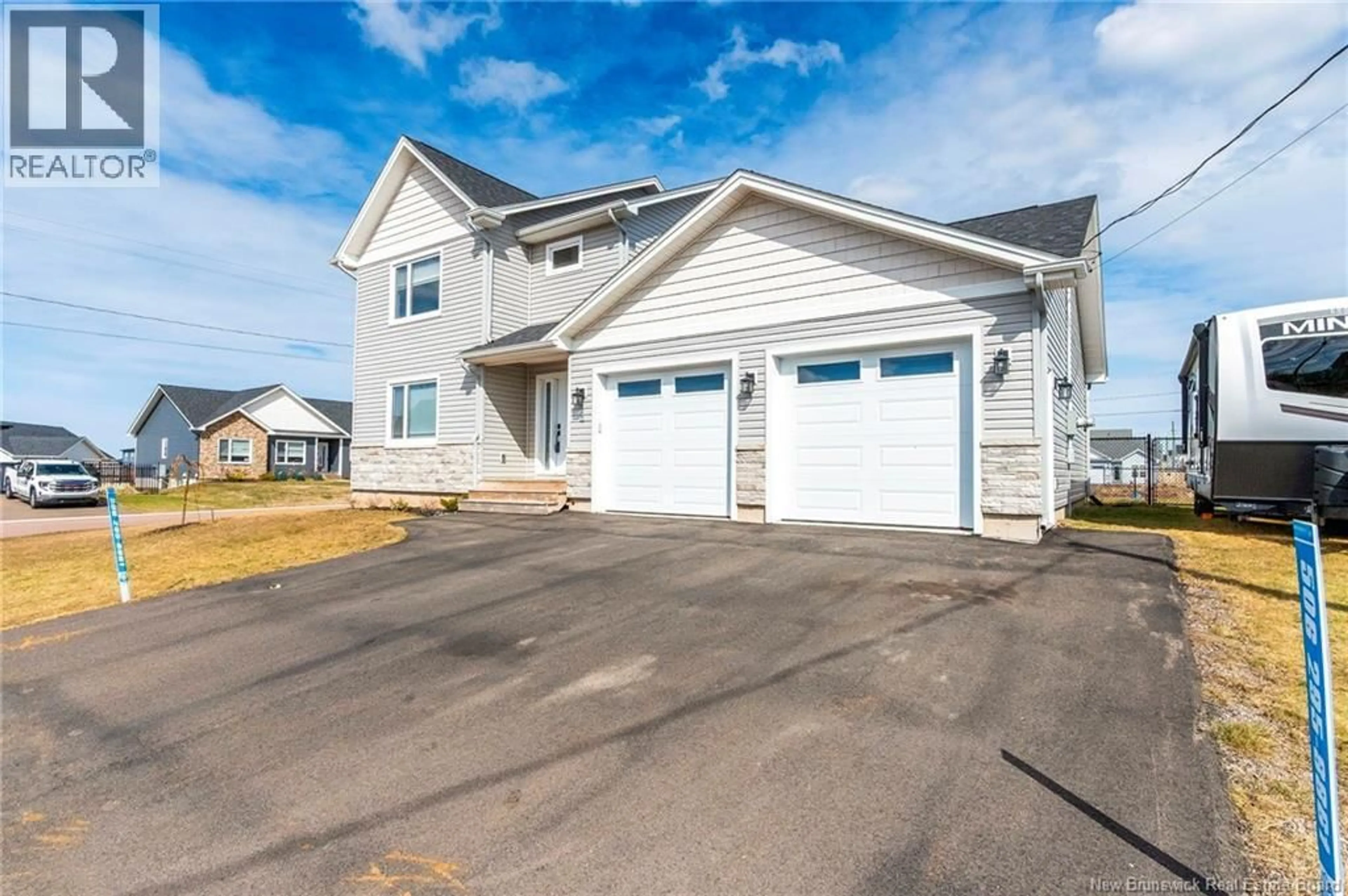 Home with vinyl exterior material, street for 2 ROBERT STREET, Shediac New Brunswick E4P0K9