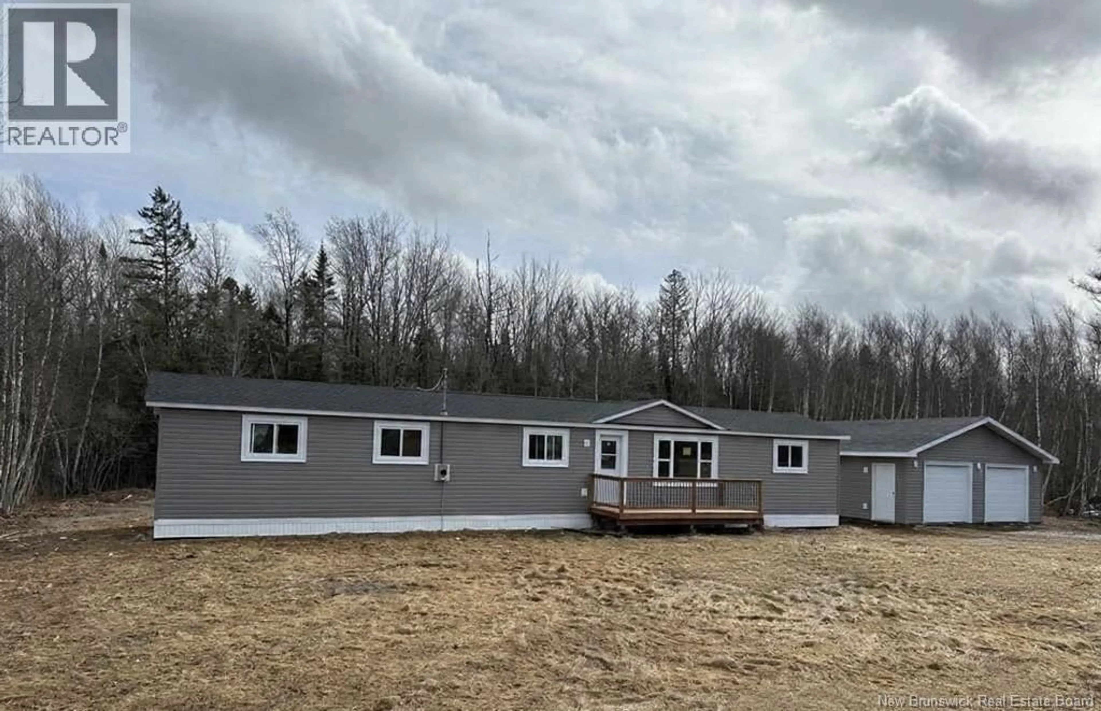 Home with vinyl exterior material, building for 92 TAMTREV COURT, Waasis New Brunswick E3B9A3