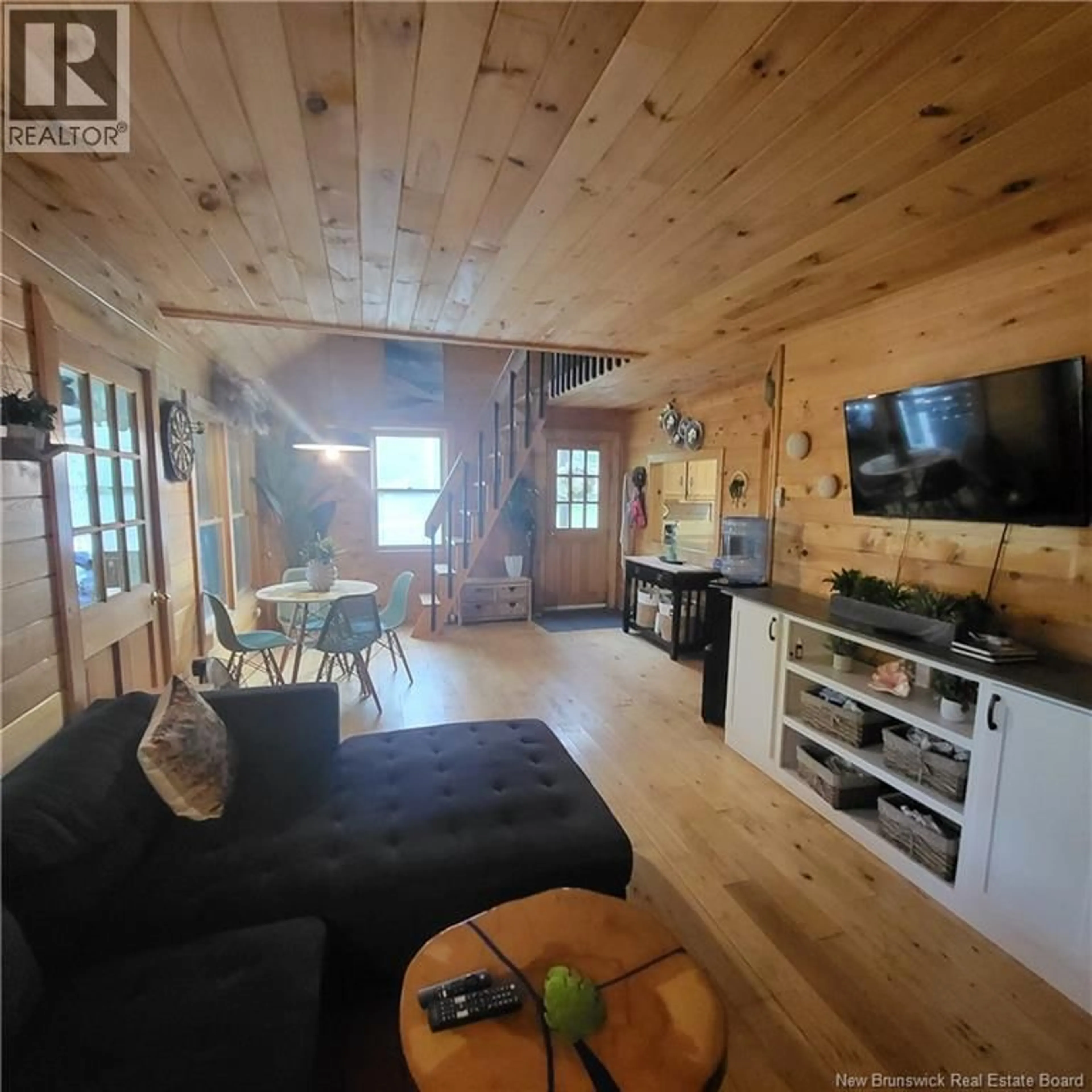 Unknown for 6 MAPLE GROVE LANE, Cambridge-Narrows New Brunswick E4C4B8