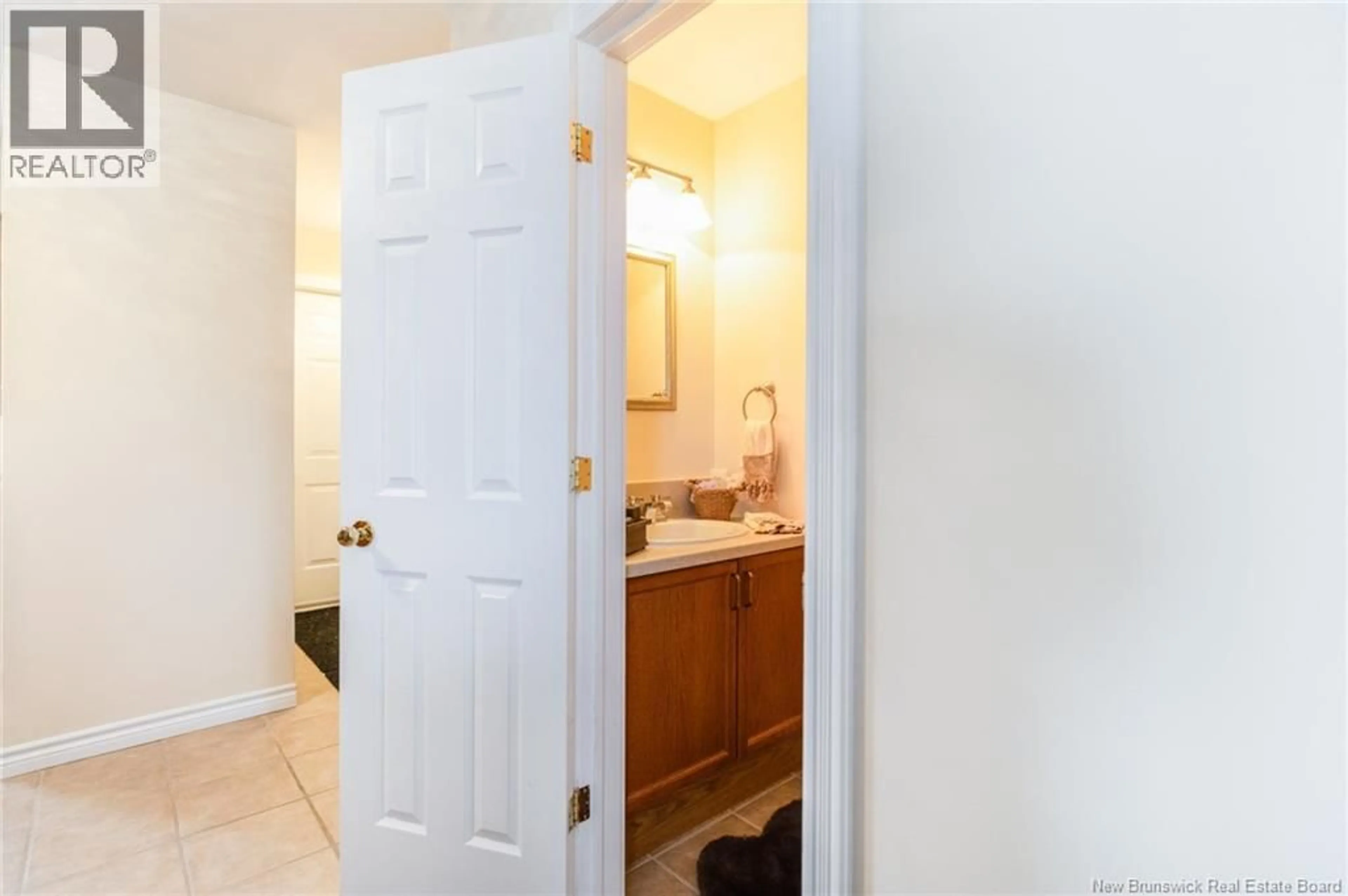 Unknown for 1 - 500 RIVERSIDE DRIVE, Fredericton New Brunswick E3A8C2