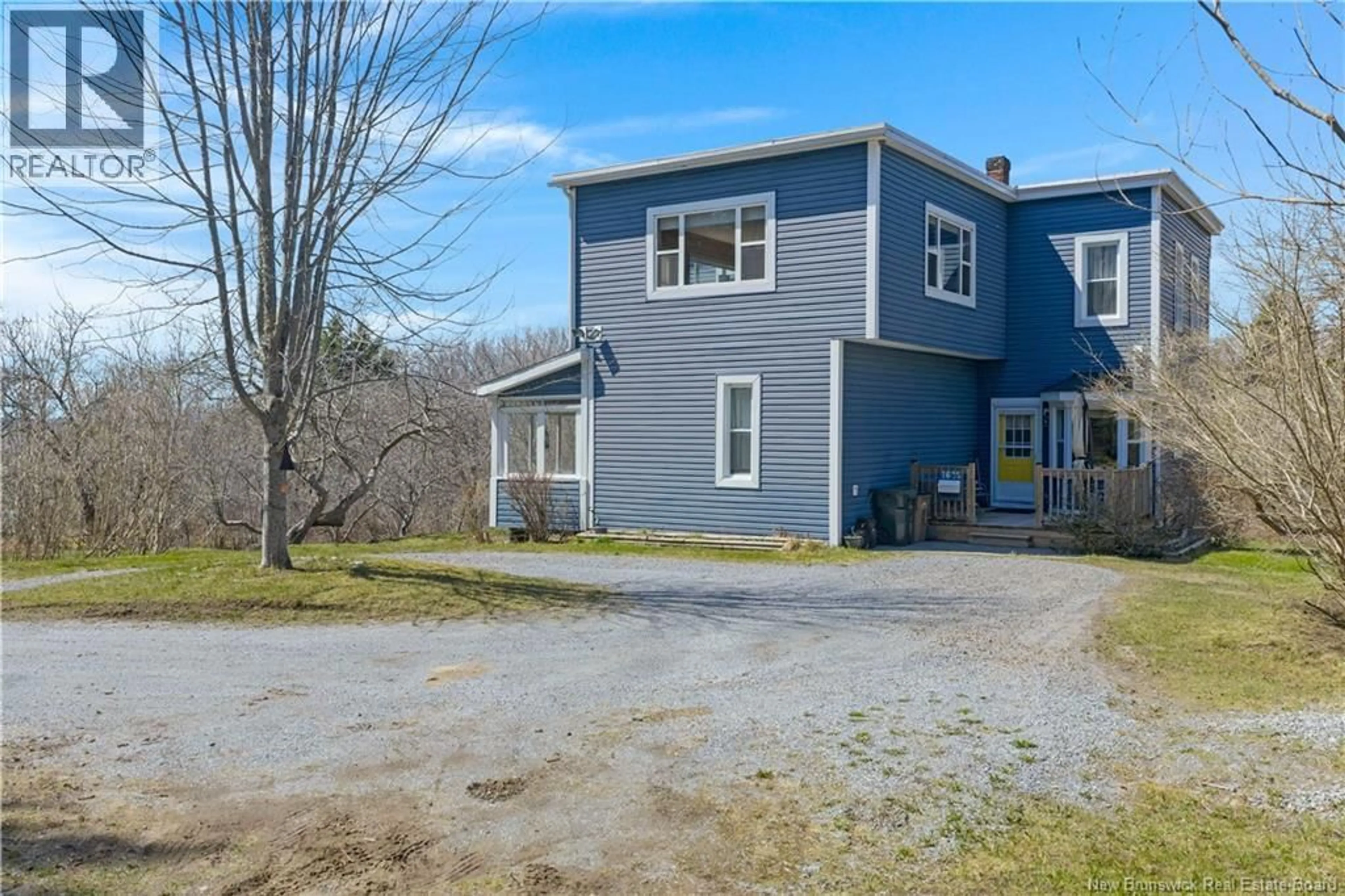 A pic from outside/outdoor area/front of a property/back of a property/a pic from drone, unknown for 1625 RED HEAD ROAD, Saint John New Brunswick E2P1K5