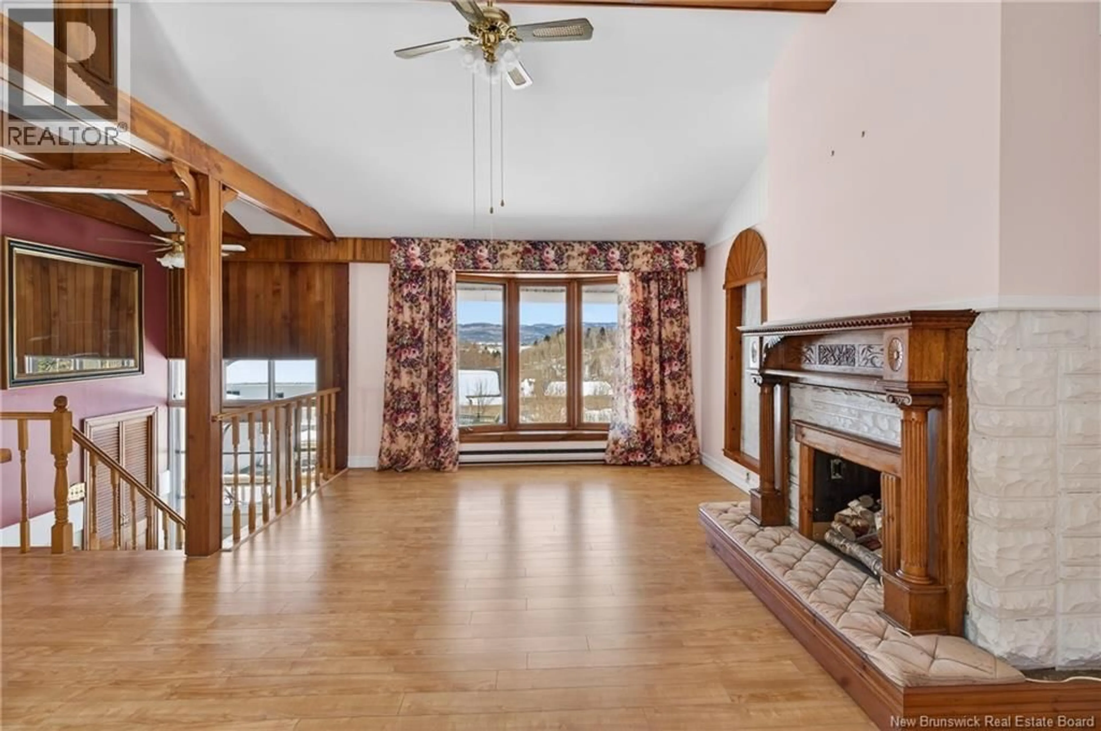Indoor foyer for 279 LILY LAKE ROAD, Campbellton New Brunswick E3N3K1