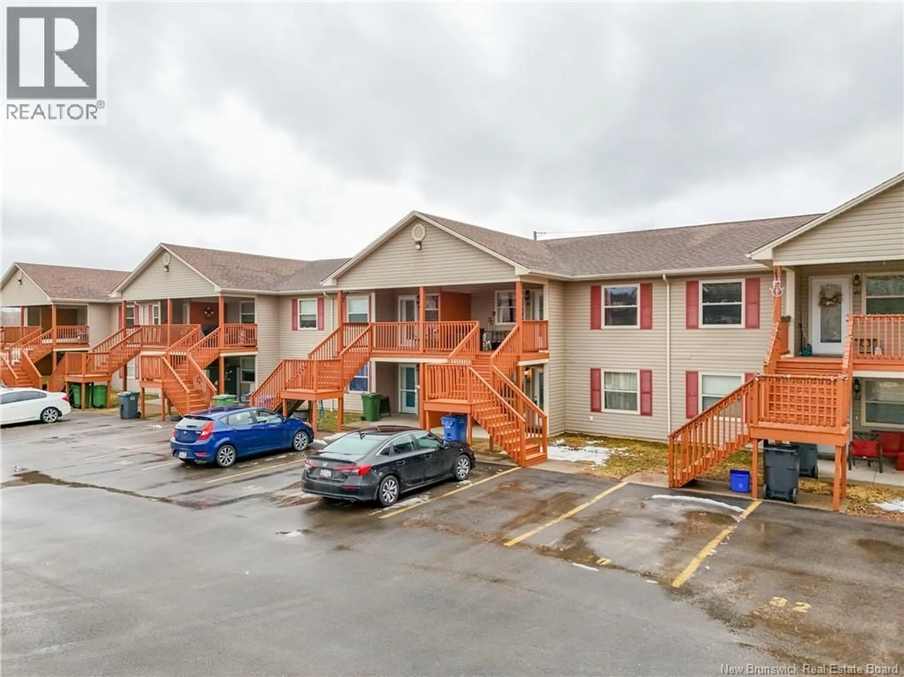 Unknown for 33 - 20 TRAILSIDE LANE, Fredericton New Brunswick E3A1R7