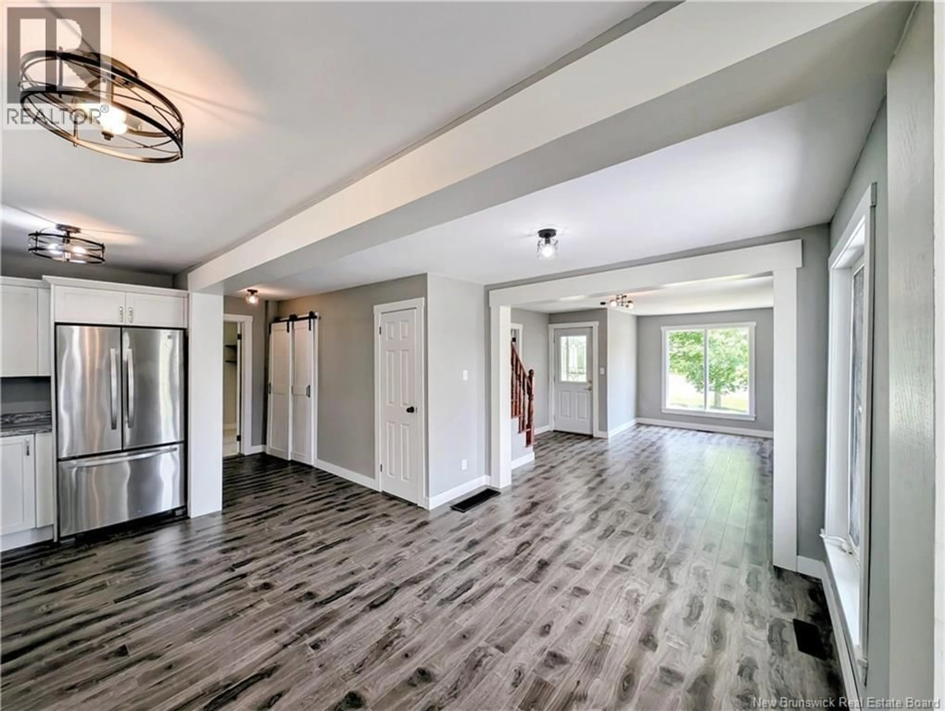 Indoor entryway for 1821 CHEM. VAL DOUCET, Val-Doucet New Brunswick E8R2A1