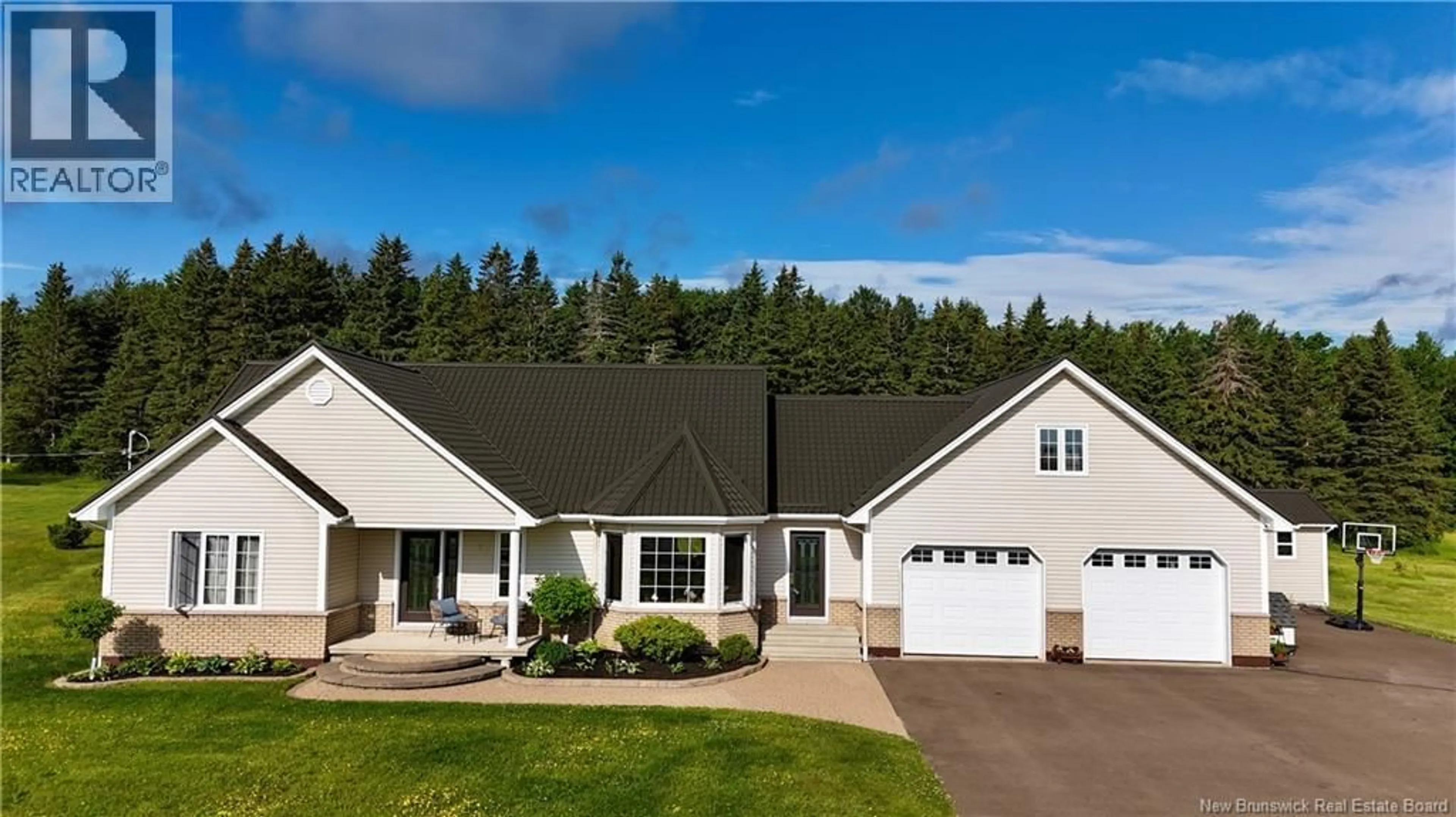 Home with vinyl exterior material, unknown for 32 FALCONER, Notre-Dame New Brunswick E4V1Y5