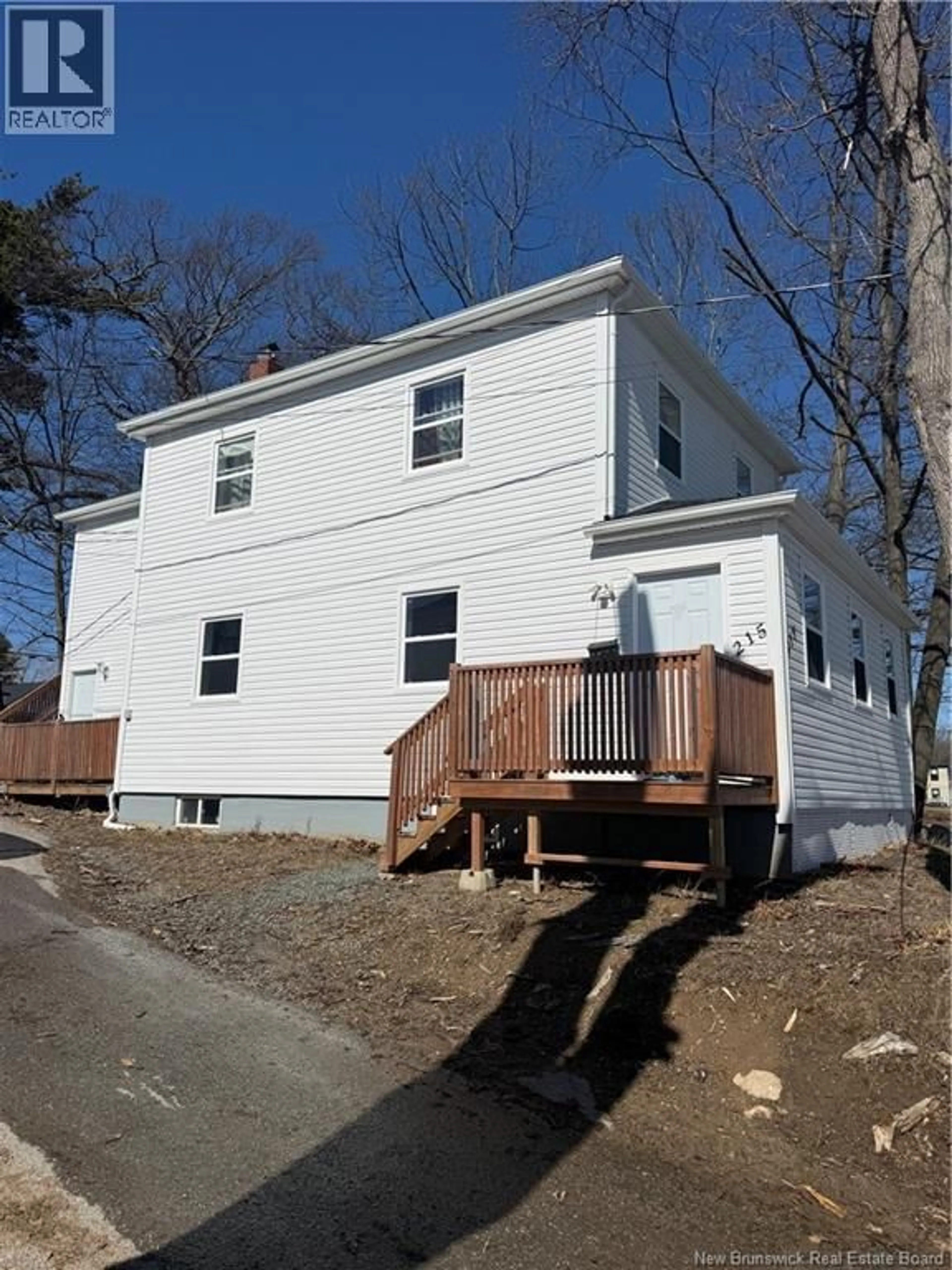 Home with vinyl exterior material, street for 215-217 MARY STREET, Miramichi New Brunswick E1V1M9