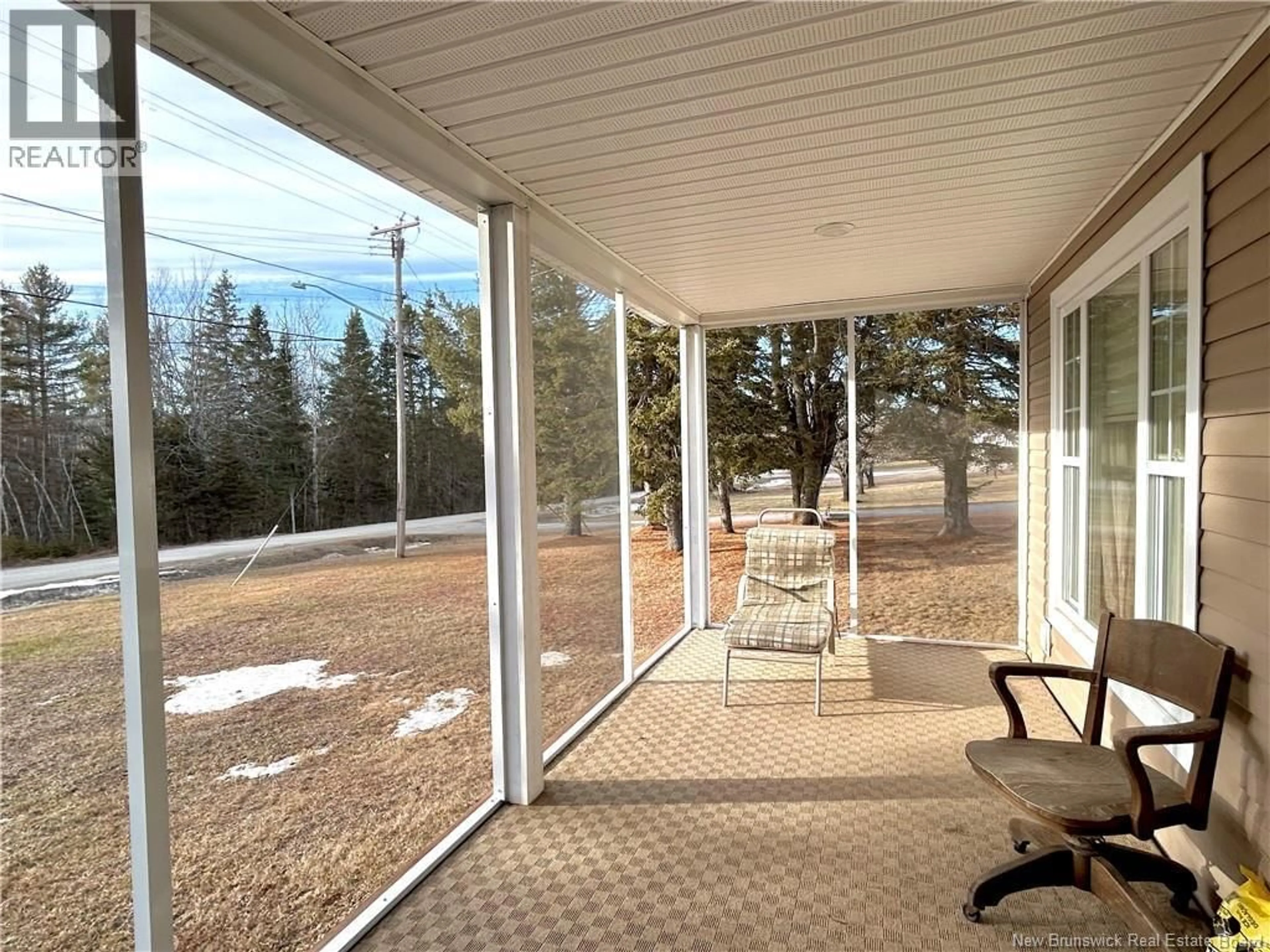 Patio, mountain view for 1 CH. THÉRIAULT HACHÉ, Baie-Sainte-Anne New Brunswick E9A1N7