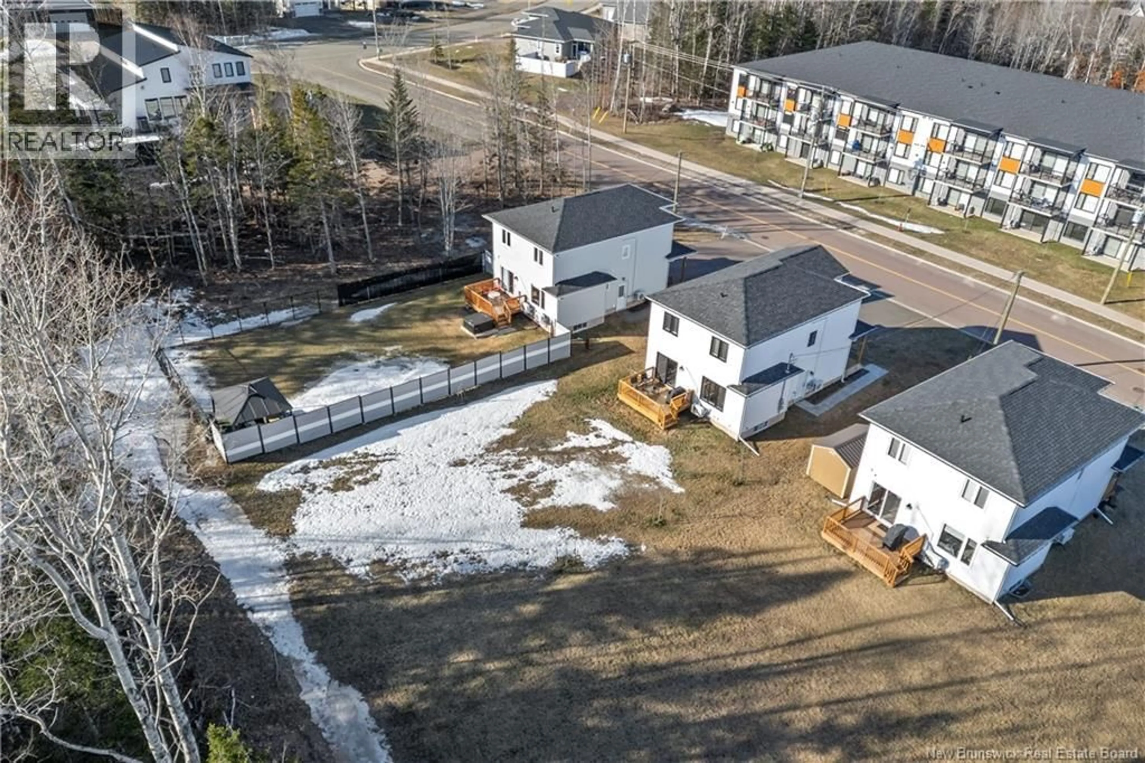A pic from outside/outdoor area/front of a property/back of a property/a pic from drone, unknown for 334 LORETTE, Dieppe New Brunswick E1A8K1