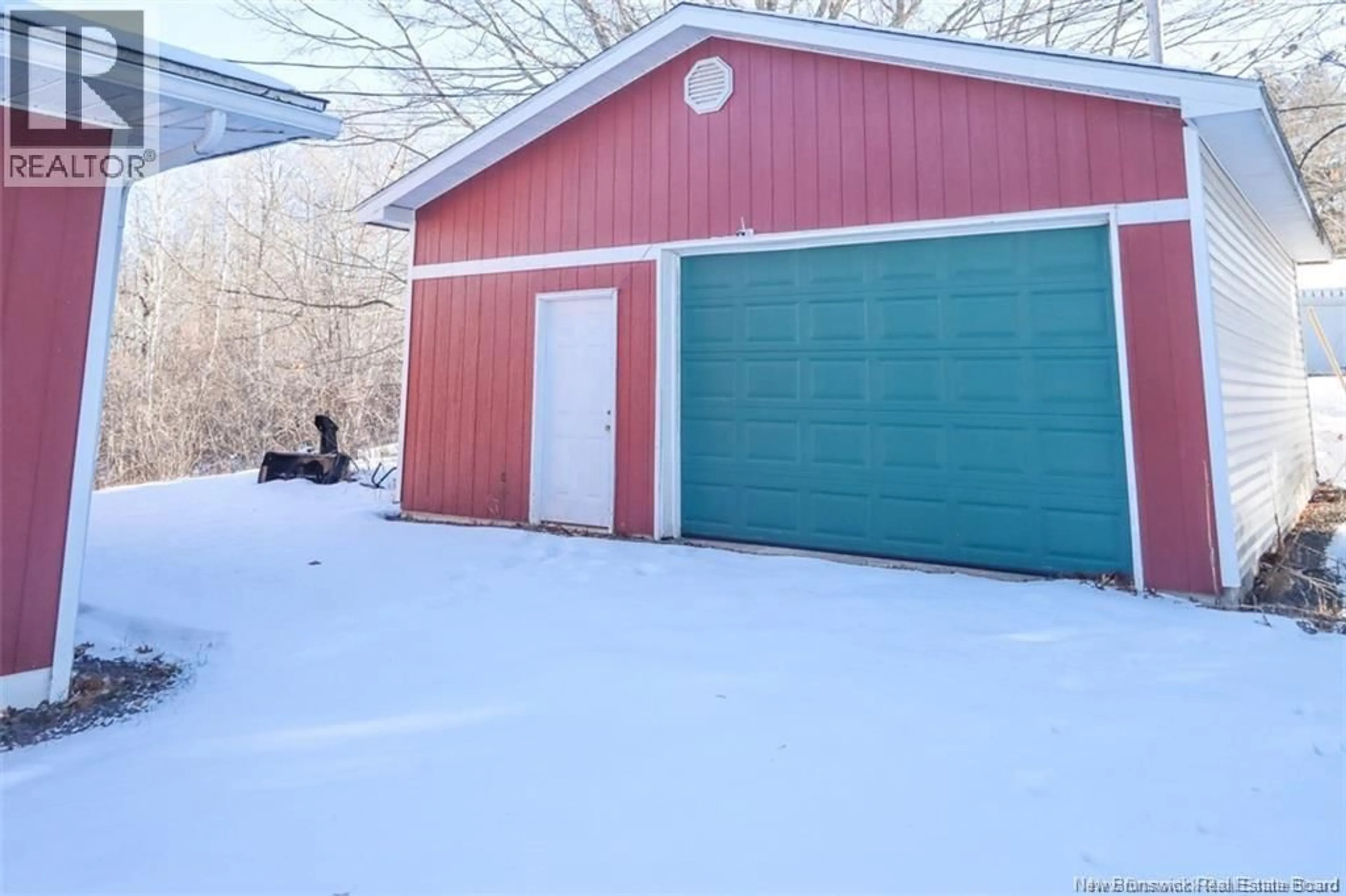 Indoor garage for 380 SALISBURY ROAD, Moncton New Brunswick E1E1A7