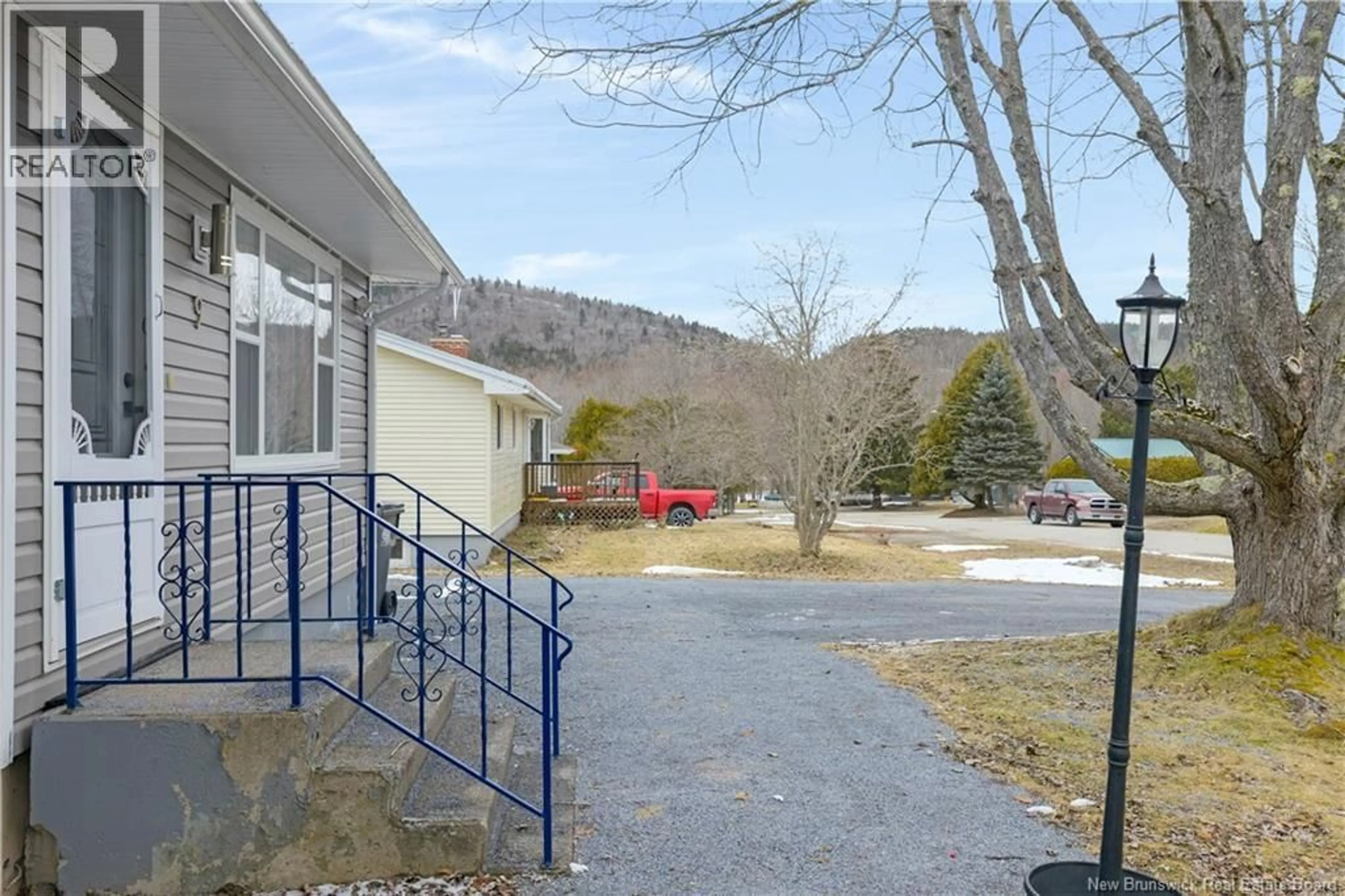 Patio, mountain view for 9 DINEEN CRESCENT, Hampton New Brunswick E5N6A2