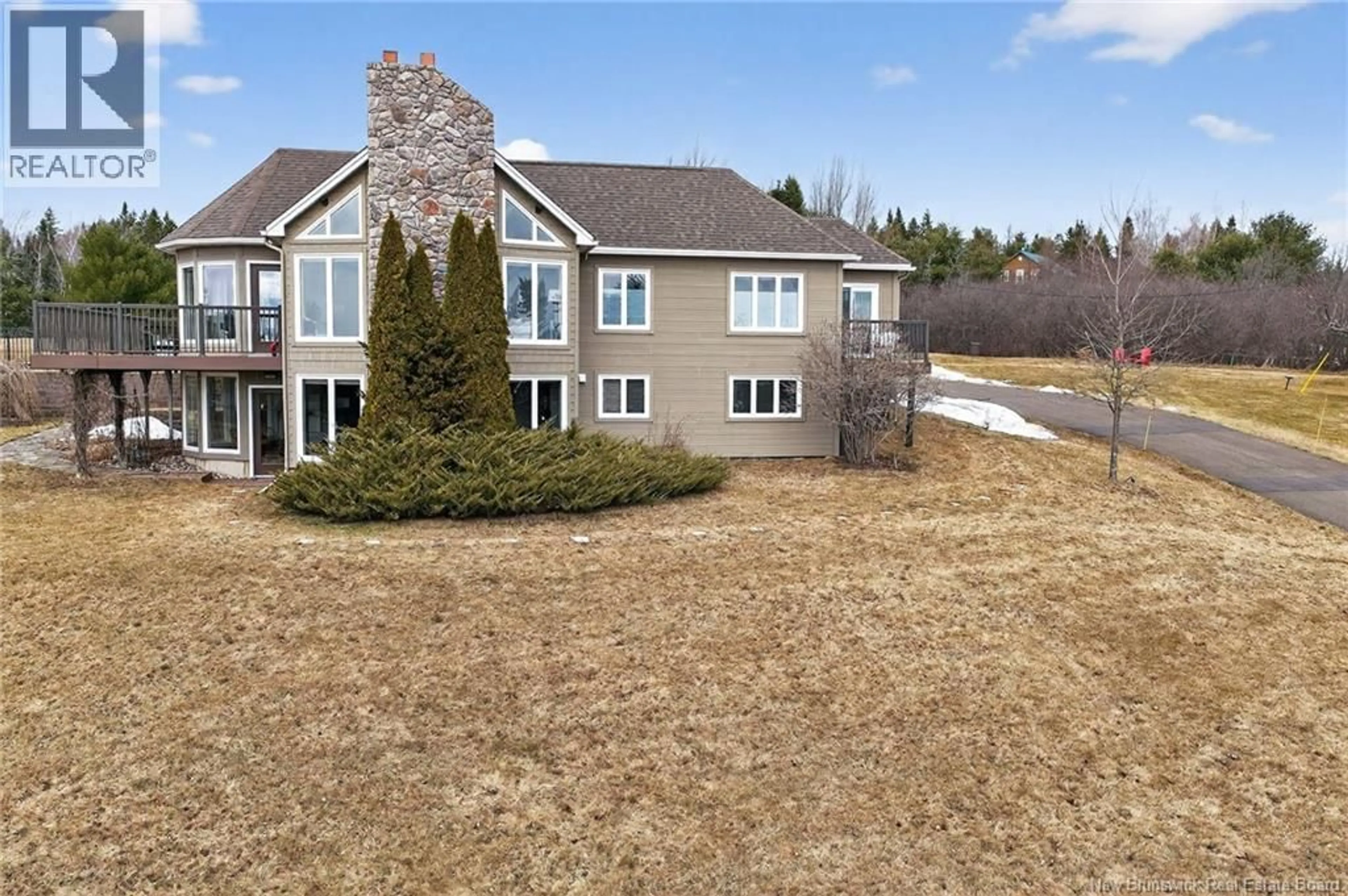 A pic from outside/outdoor area/front of a property/back of a property/a pic from drone, unknown for 710 DESHERBIERS STREET, Saint-Louis-De-Kent New Brunswick E4X1S9