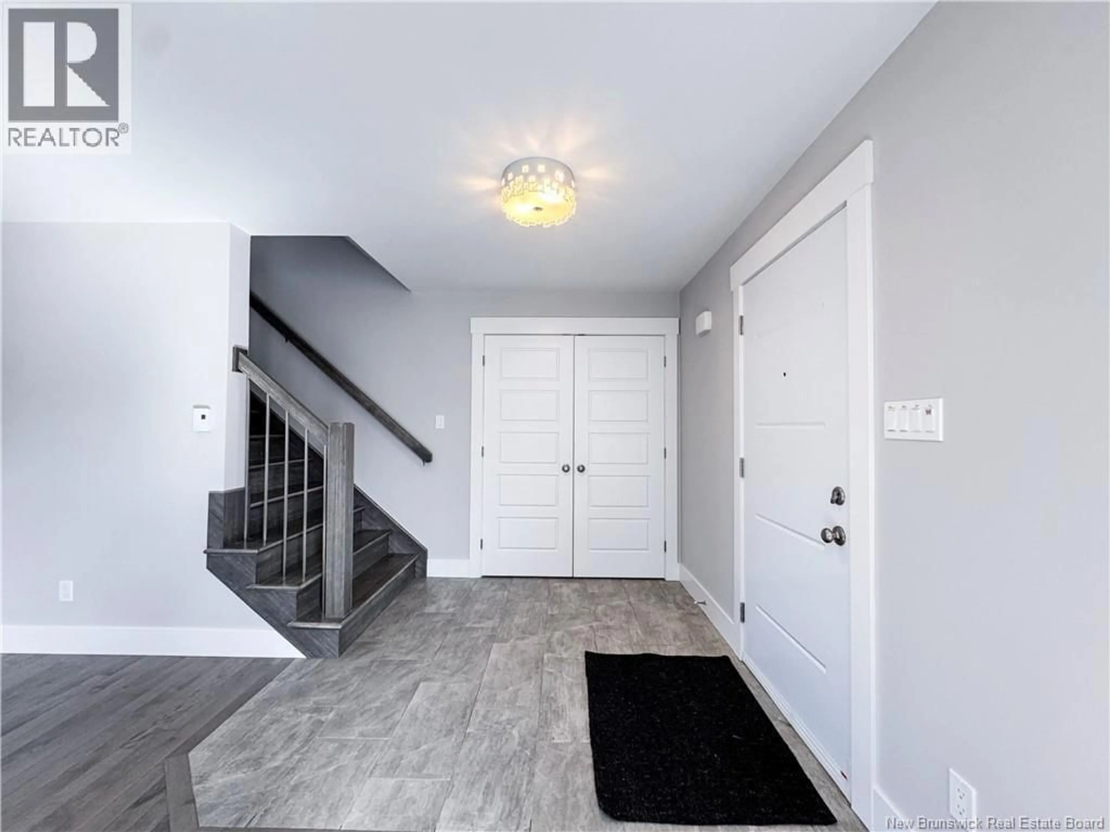 Indoor entryway for 77 SATARA DRIVE, Moncton New Brunswick E1G6A5