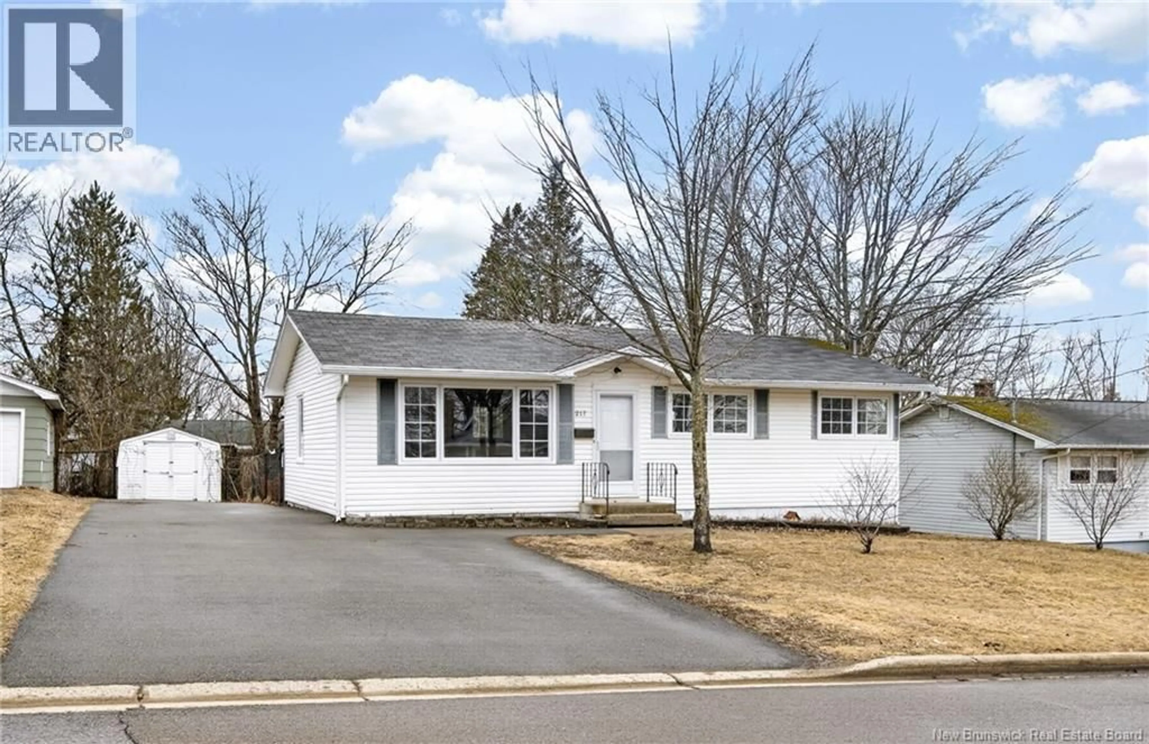 Home with vinyl exterior material, street for 217 CANTERBURY AVENUE, Riverview New Brunswick E1B2R6