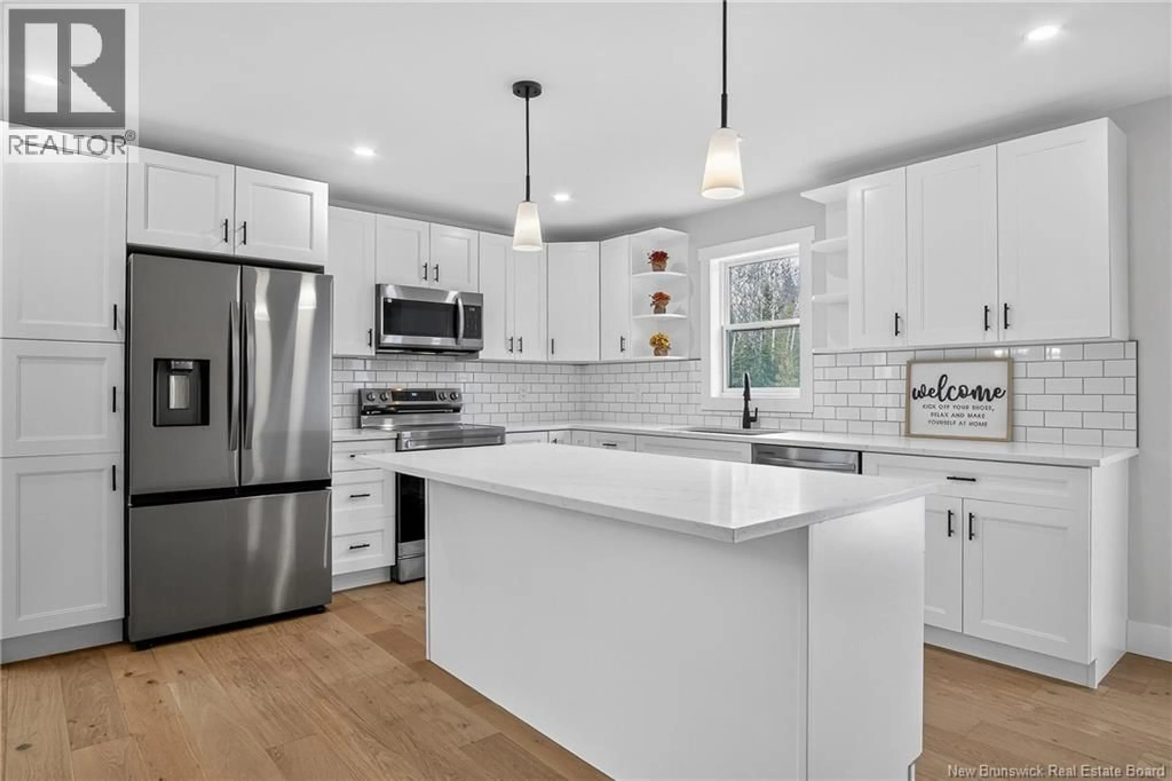 Open concept kitchen, ceramic/tile floor for 15 BELLBOTTOM WAY, Quispamsis New Brunswick E2G1Y9