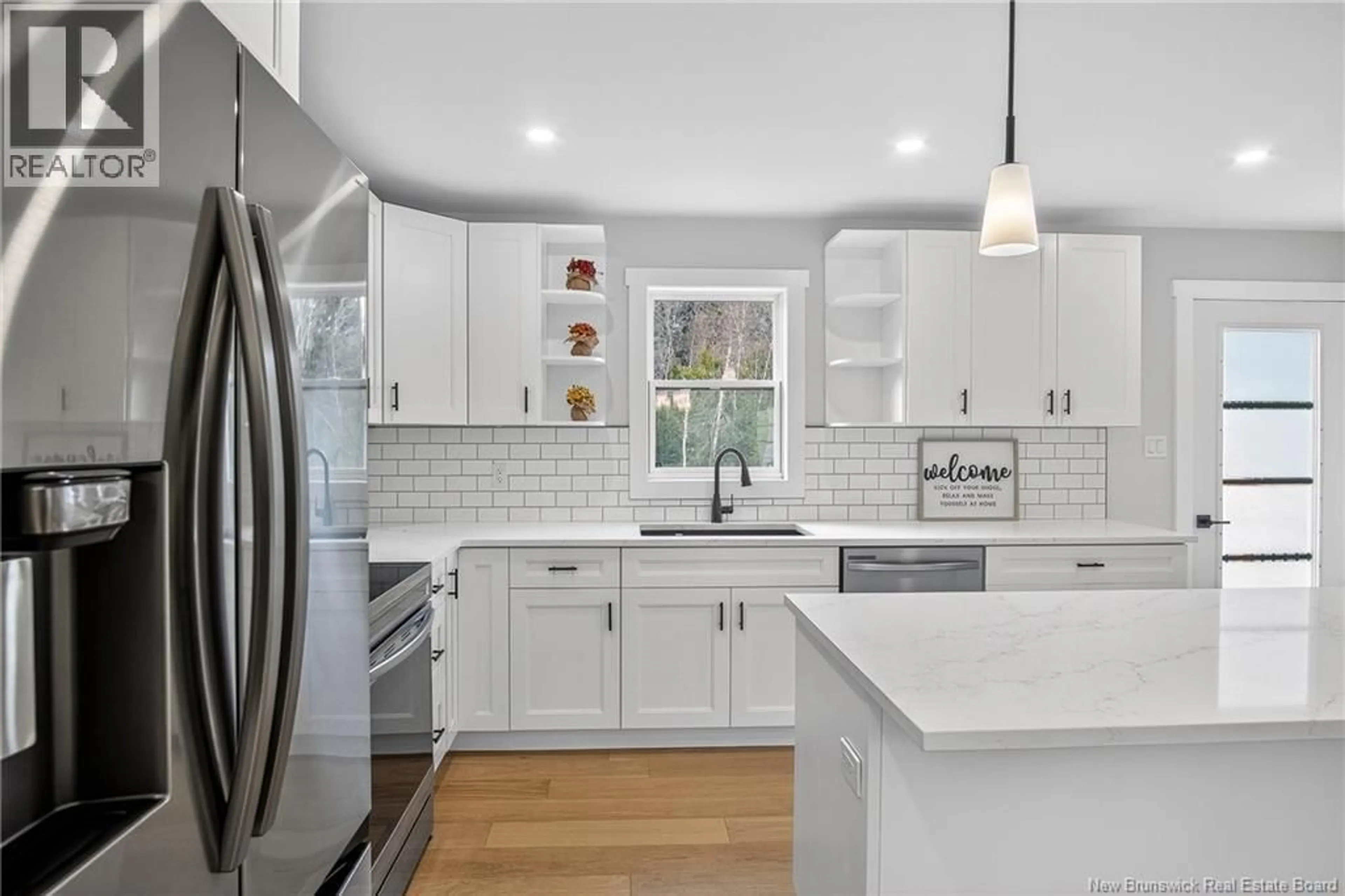 Open concept kitchen, ceramic/tile floor for 15 BELLBOTTOM WAY, Quispamsis New Brunswick E2G1Y9