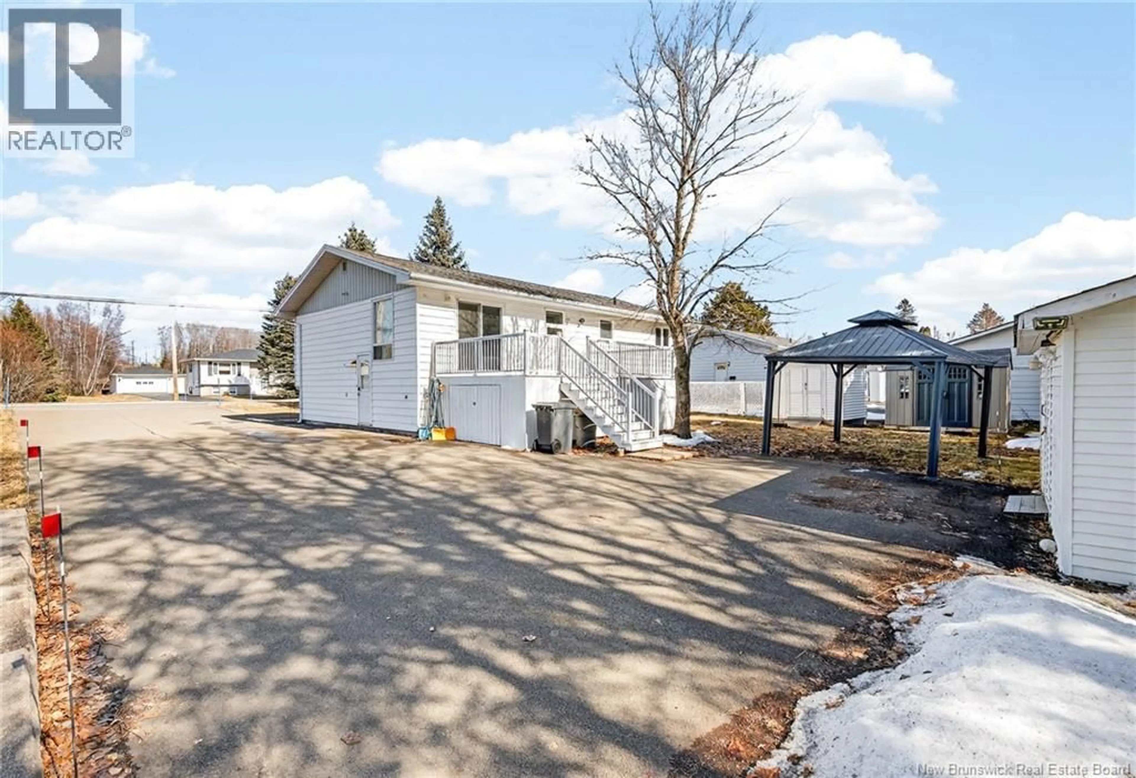 A pic from outside/outdoor area/front of a property/back of a property/a pic from drone, street for 78 PASCAL AVENUE, Dieppe New Brunswick E1A5M2