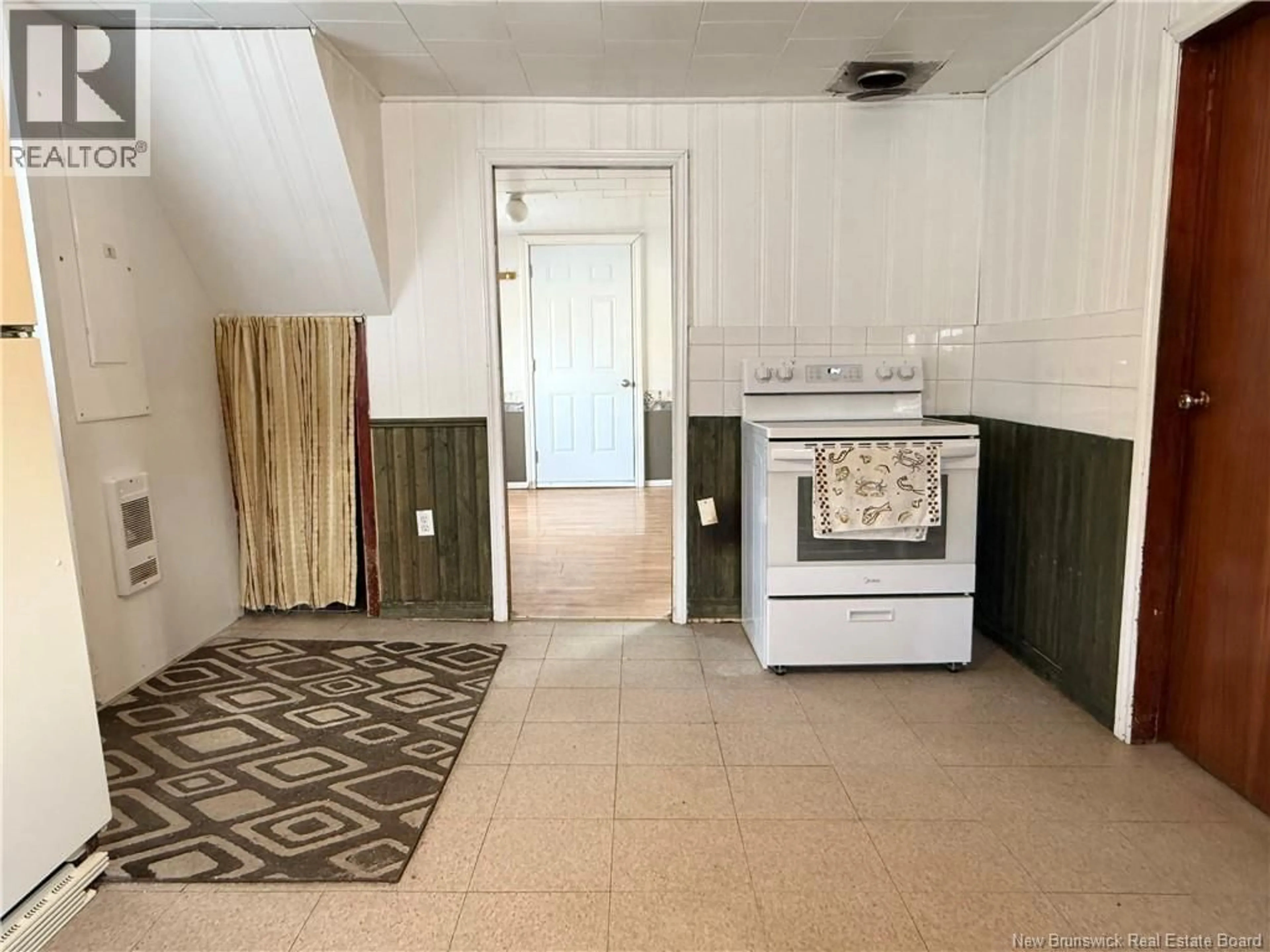 A pic of a room for 667 NEWCASTLE BLVD, Miramichi New Brunswick E1V2L1