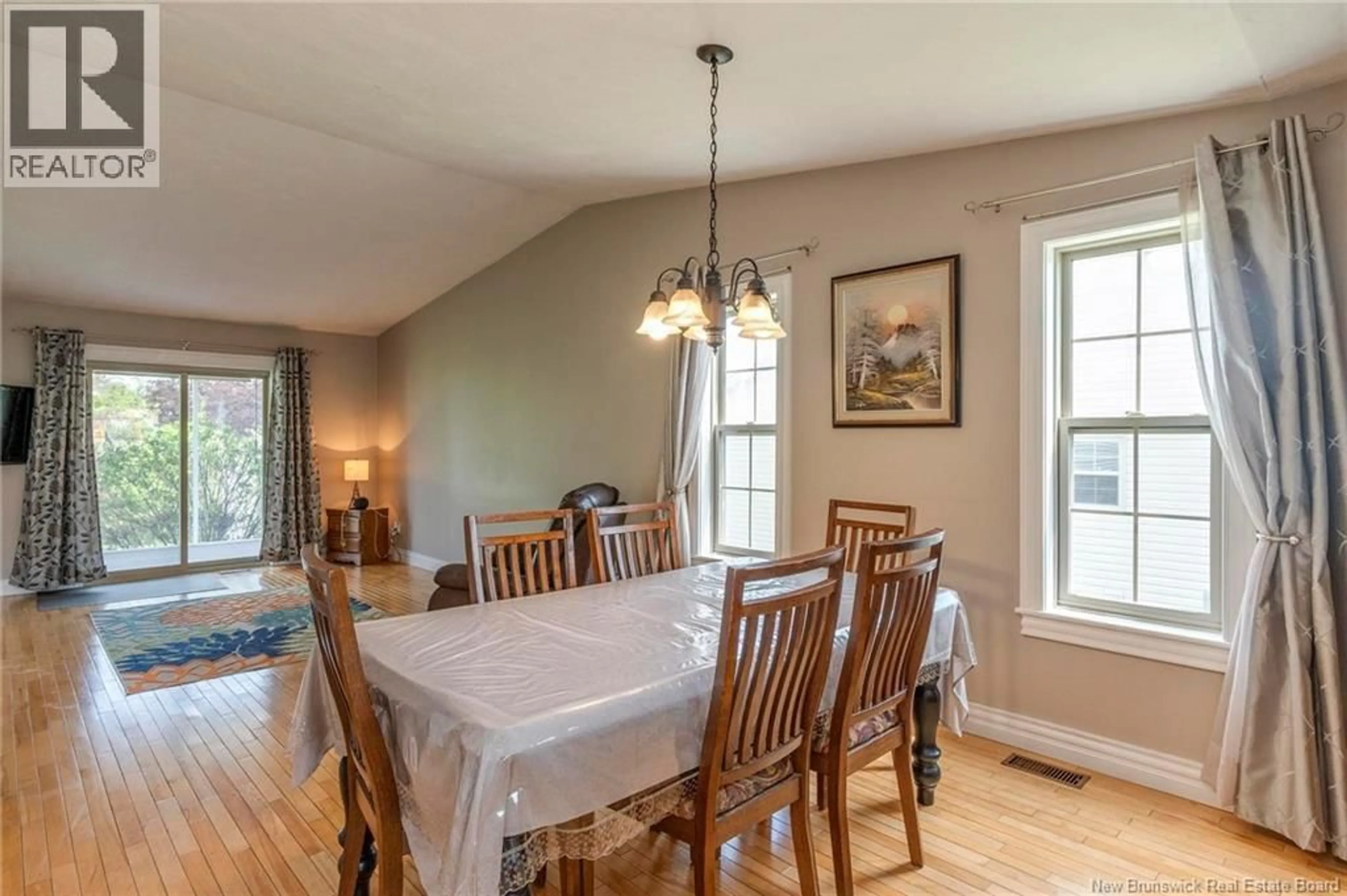 Dining room, wood/laminate floor for 72 COLBY CRESCENT, Moncton New Brunswick E1G5M3