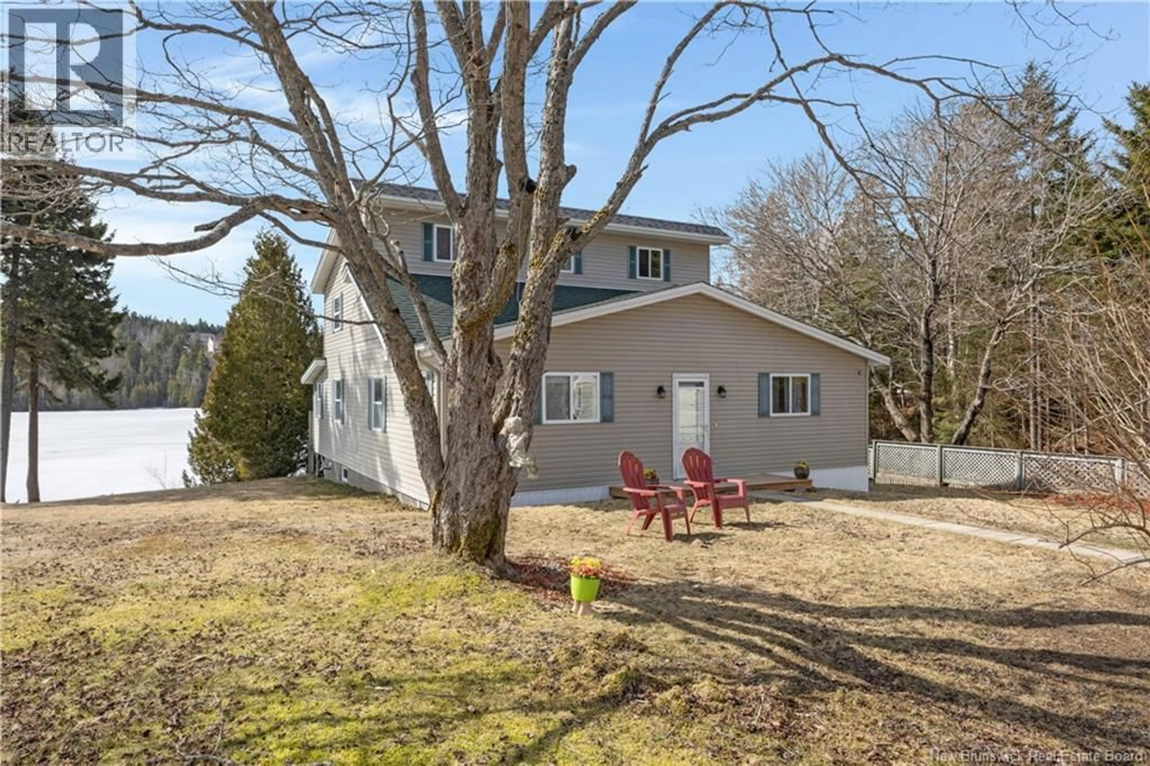 A pic from outside/outdoor area/front of a property/back of a property/a pic from drone, unknown for 23 - 33 FILLMORE LANE, Saint John New Brunswick E2N1R5