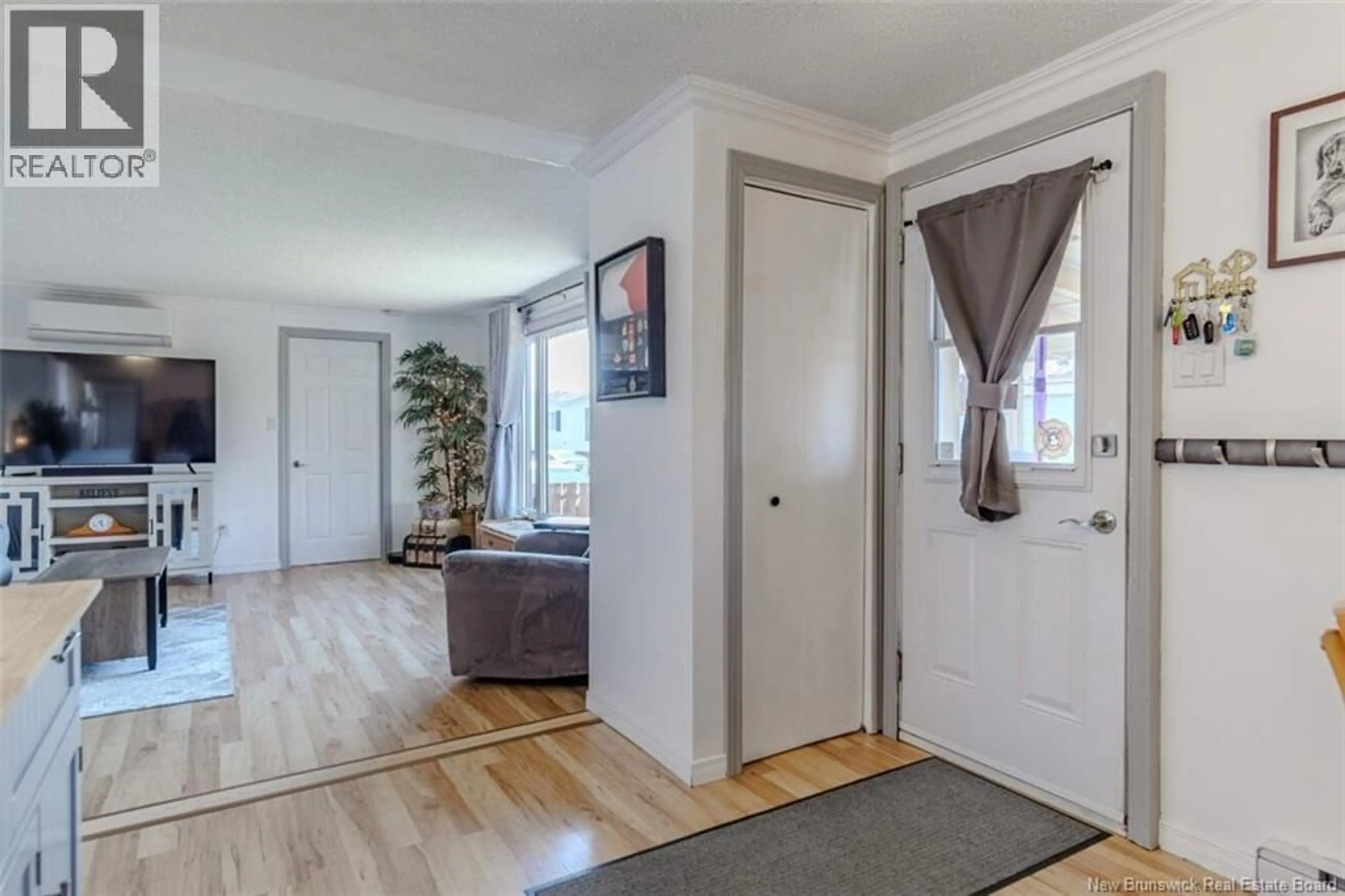 Indoor entryway for 23 SUSAN DRIVE, Saint John New Brunswick E2N1P3