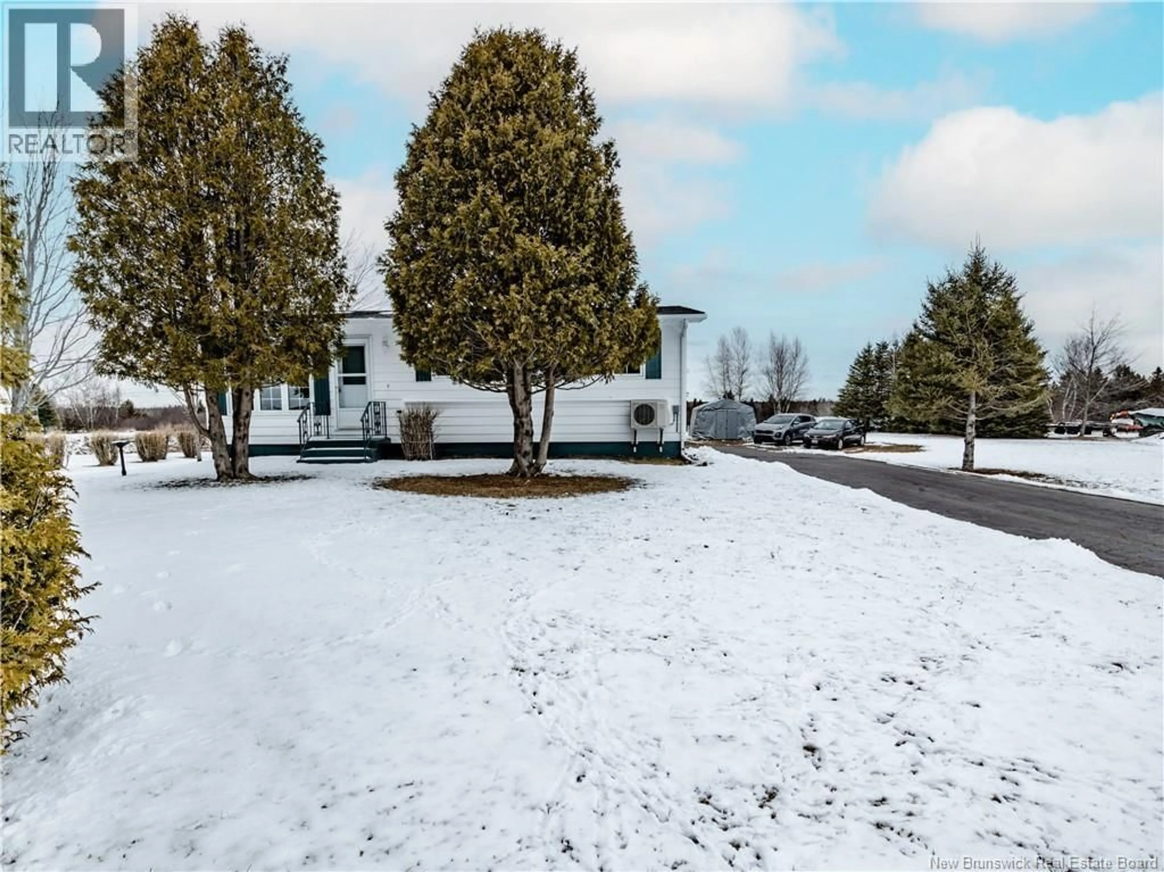 A pic from outside/outdoor area/front of a property/back of a property/a pic from drone, unknown for 273 CAP SAINT-LOUIS ROAD, Saint-Louis-De-Kent New Brunswick E4X1C1