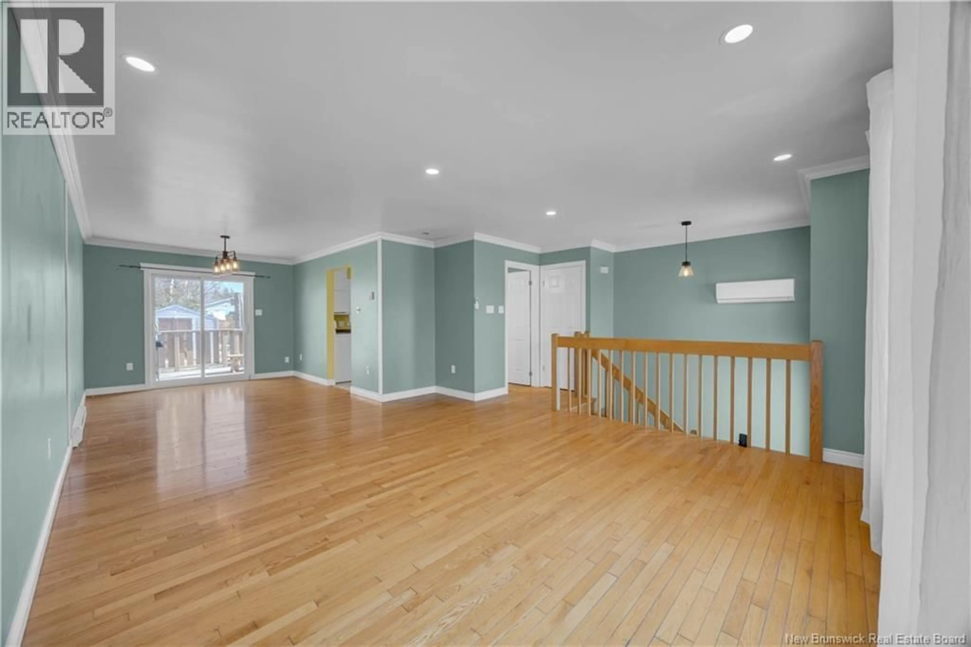 Indoor foyer for 16 DALILA COURT, Saint John New Brunswick E2M5P9