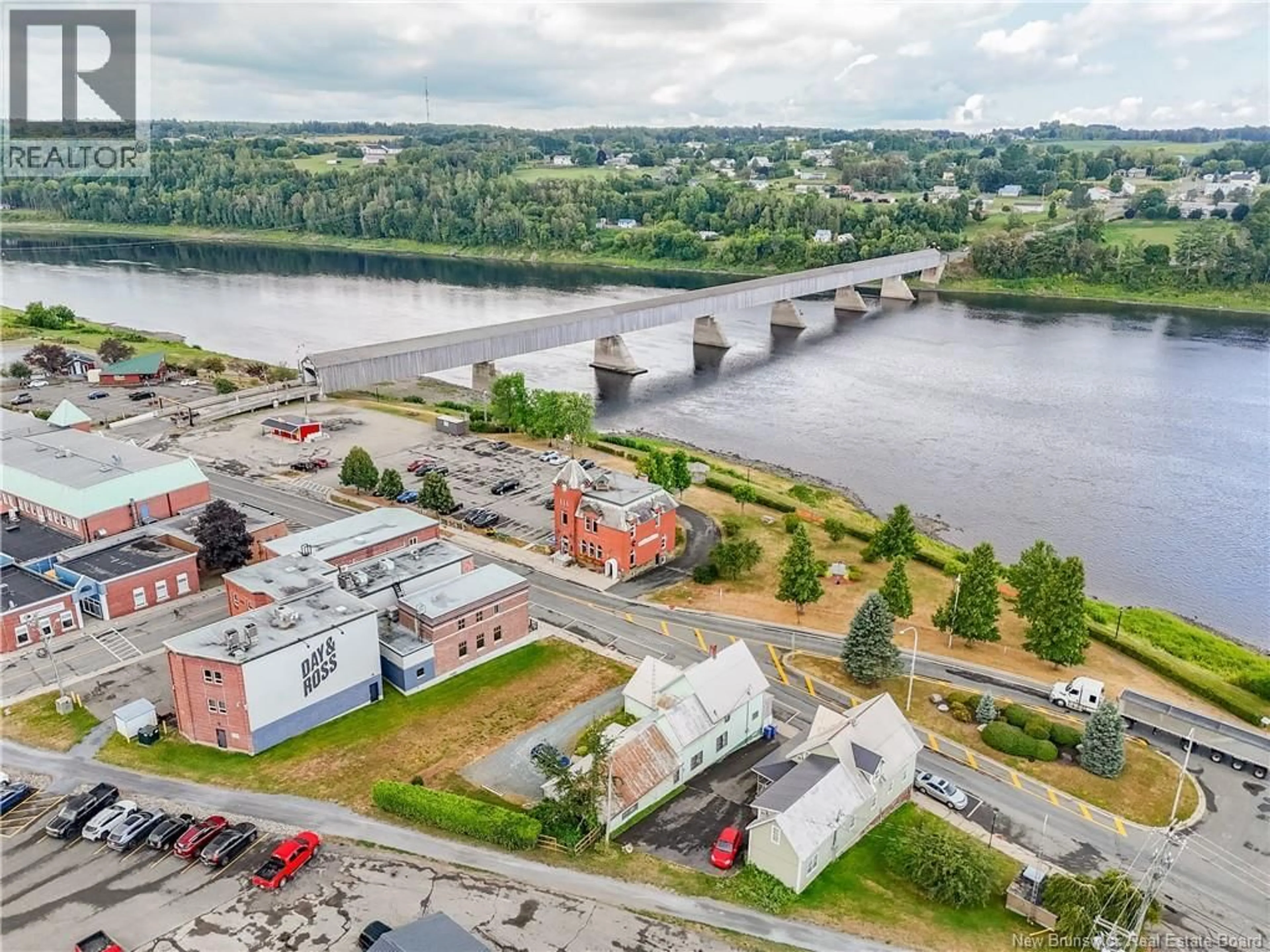 A pic from outside/outdoor area/front of a property/back of a property/a pic from drone, water/lake/river/ocean view for 406 MAIN STREET, Hartland New Brunswick E7P2N4